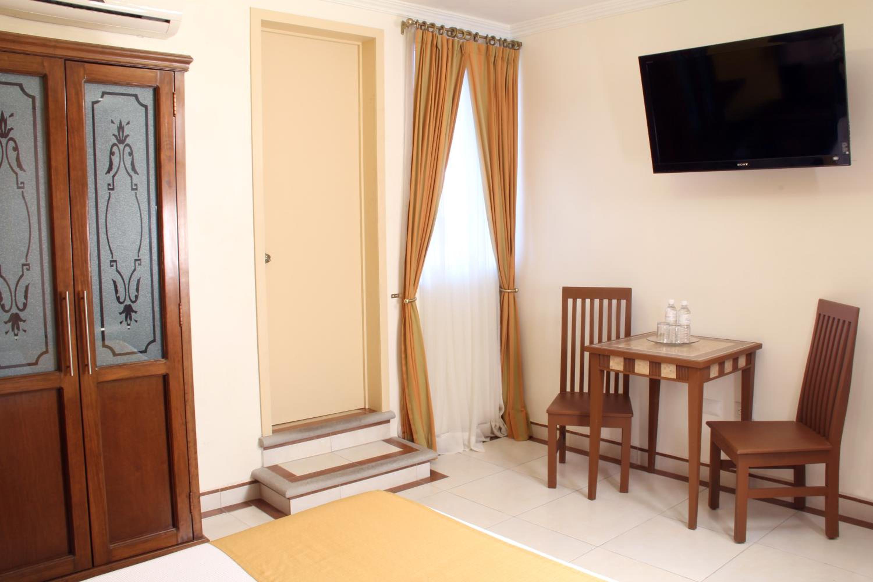 Single Room photo 2
