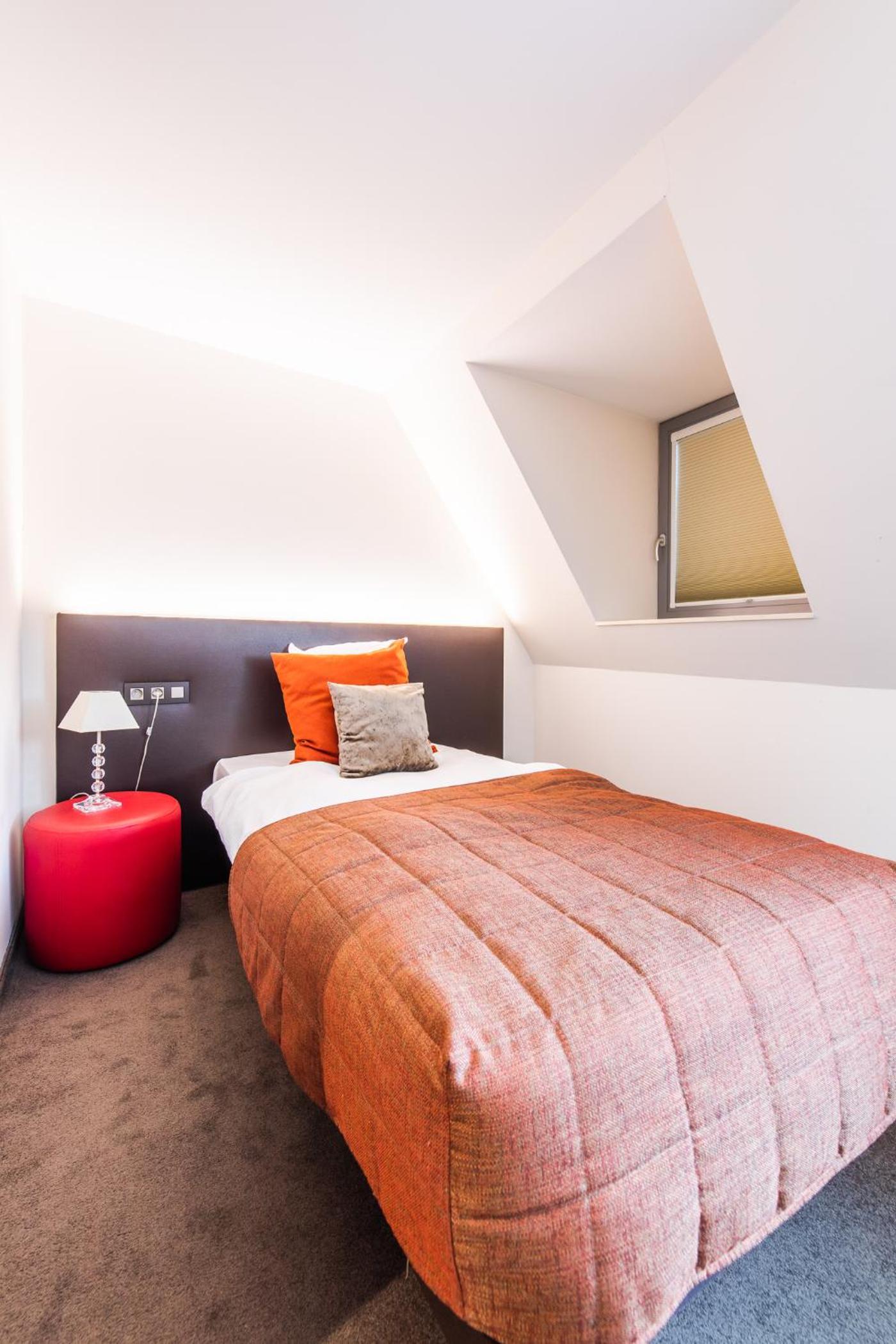 Standard Single Room