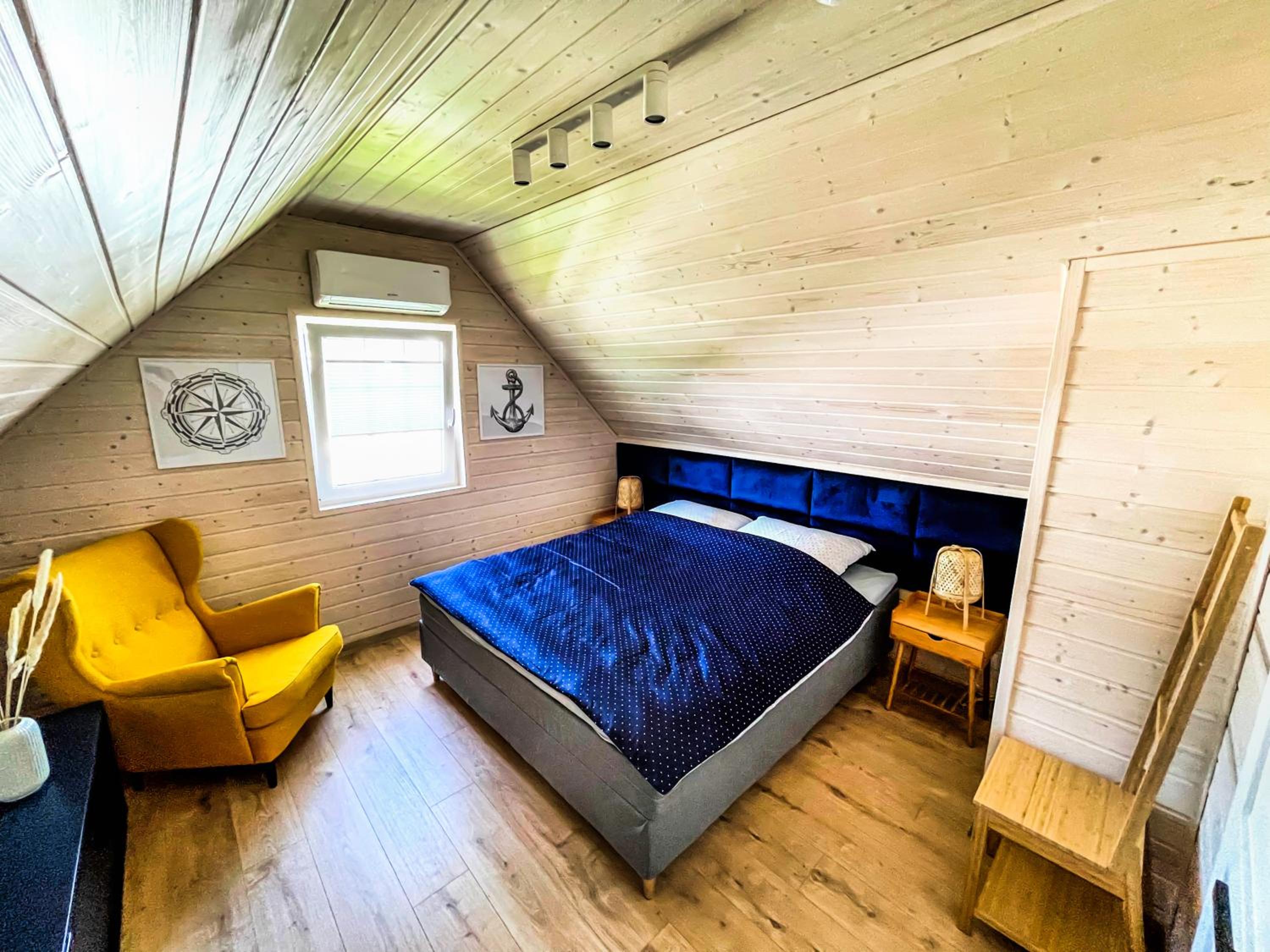 Two-Bedroom Cottage photo 2