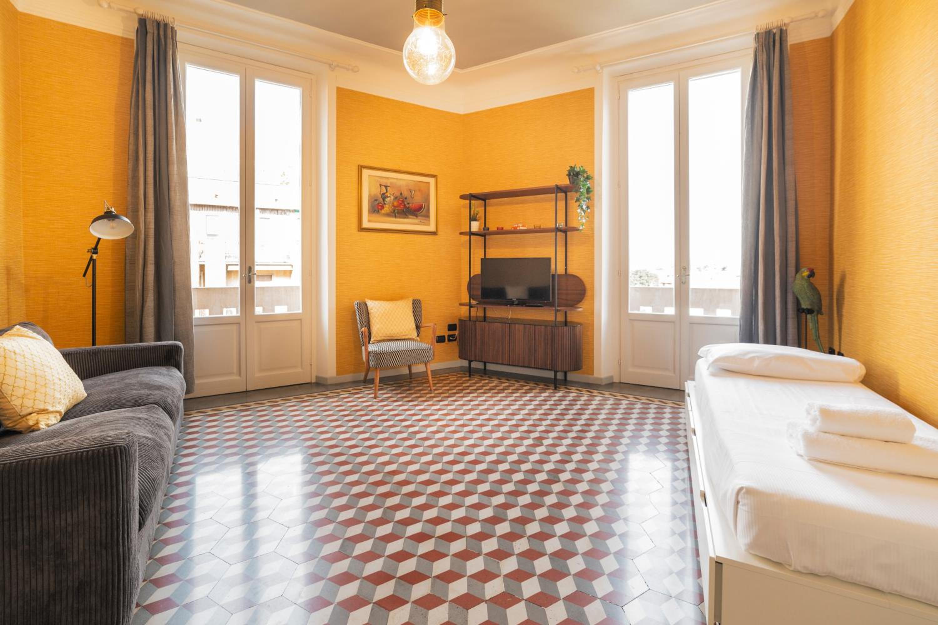 One-Bedroom Apartment