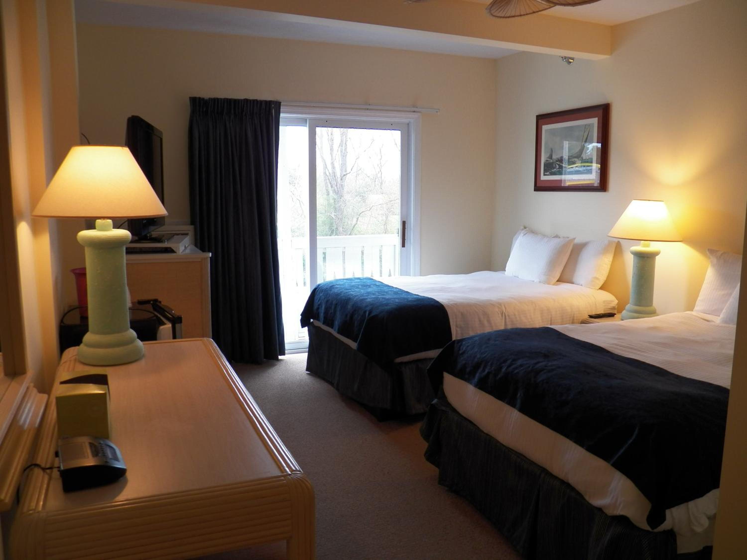 Double Room with Two Double Beds - Photo 5