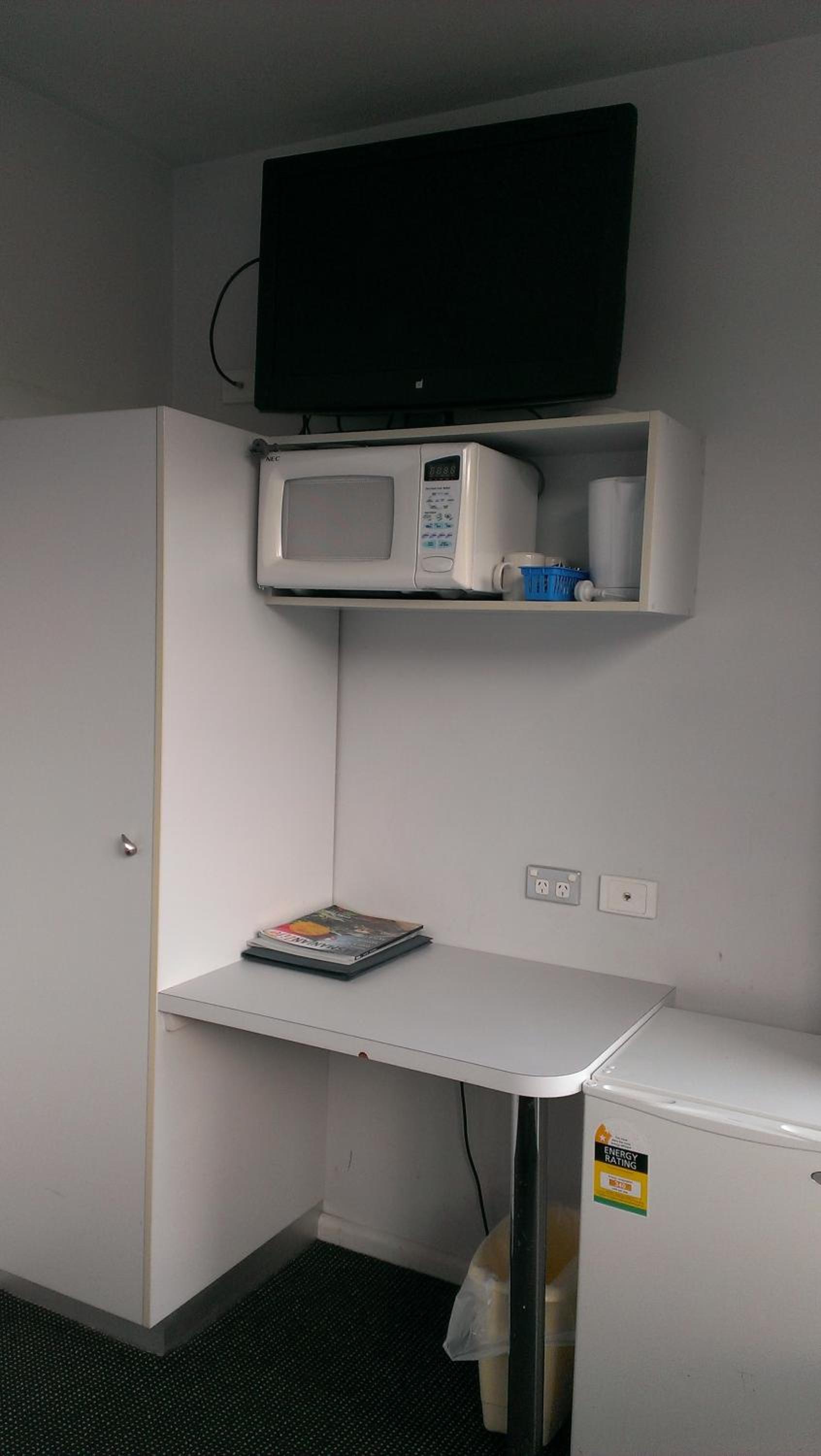 Small Double Room - Photo 10