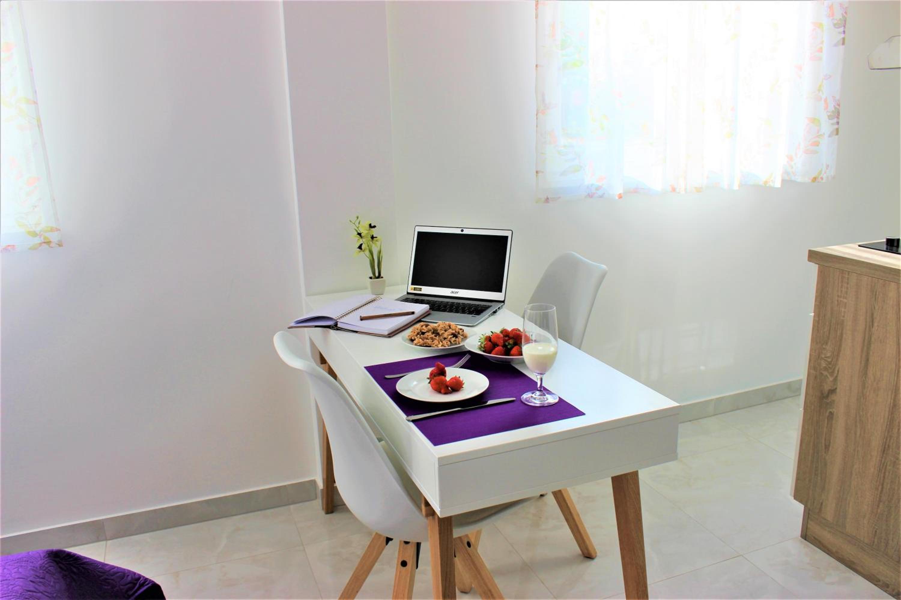 Studio with Sea View - Photo 8