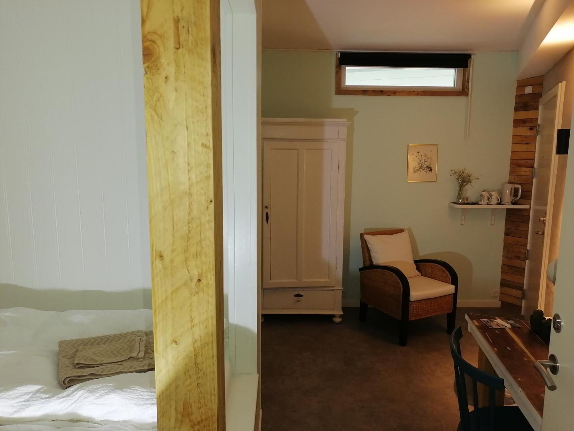 Standard Double Room photo 3