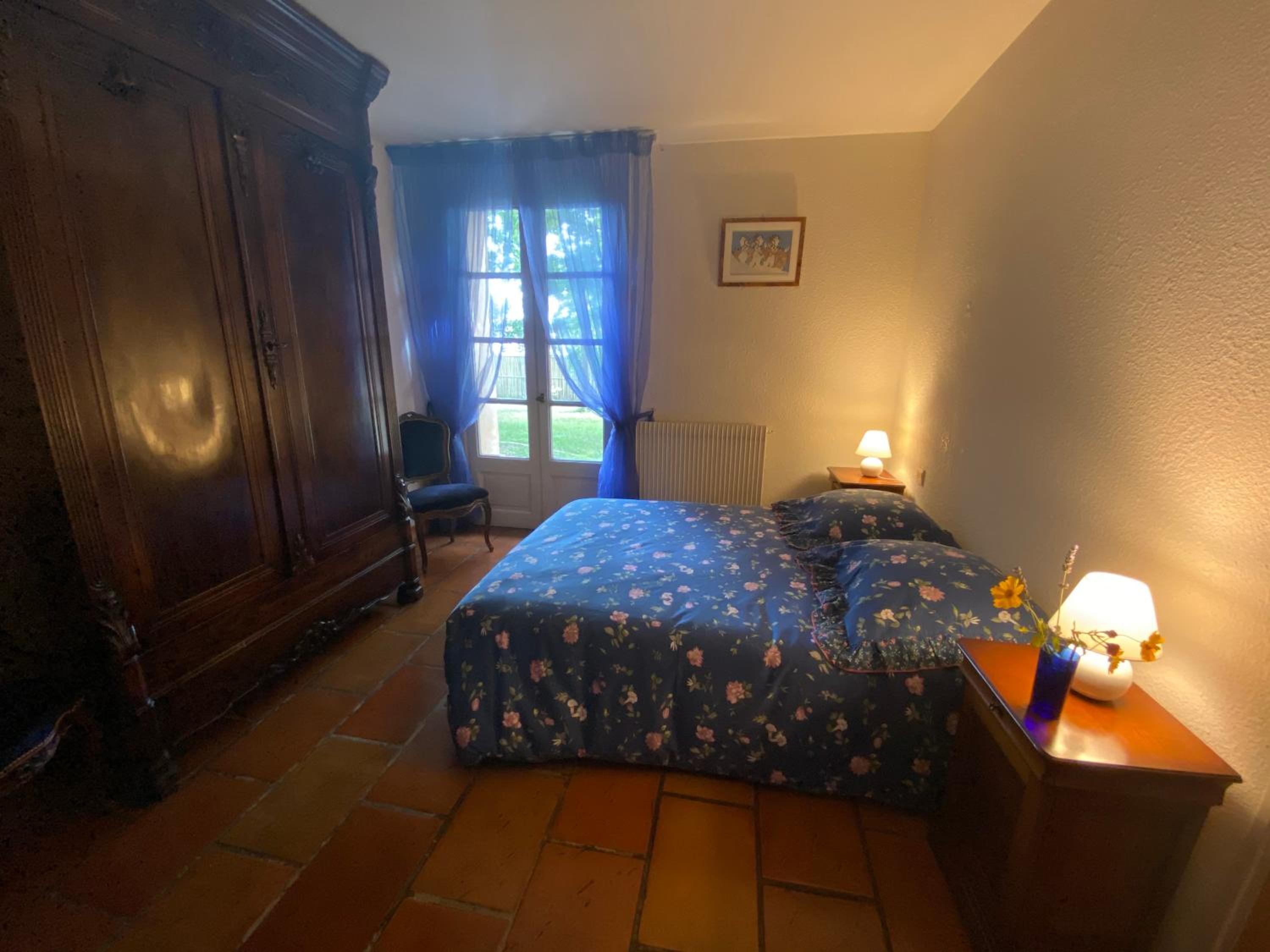 Double Room with Private Bathroom photo 2