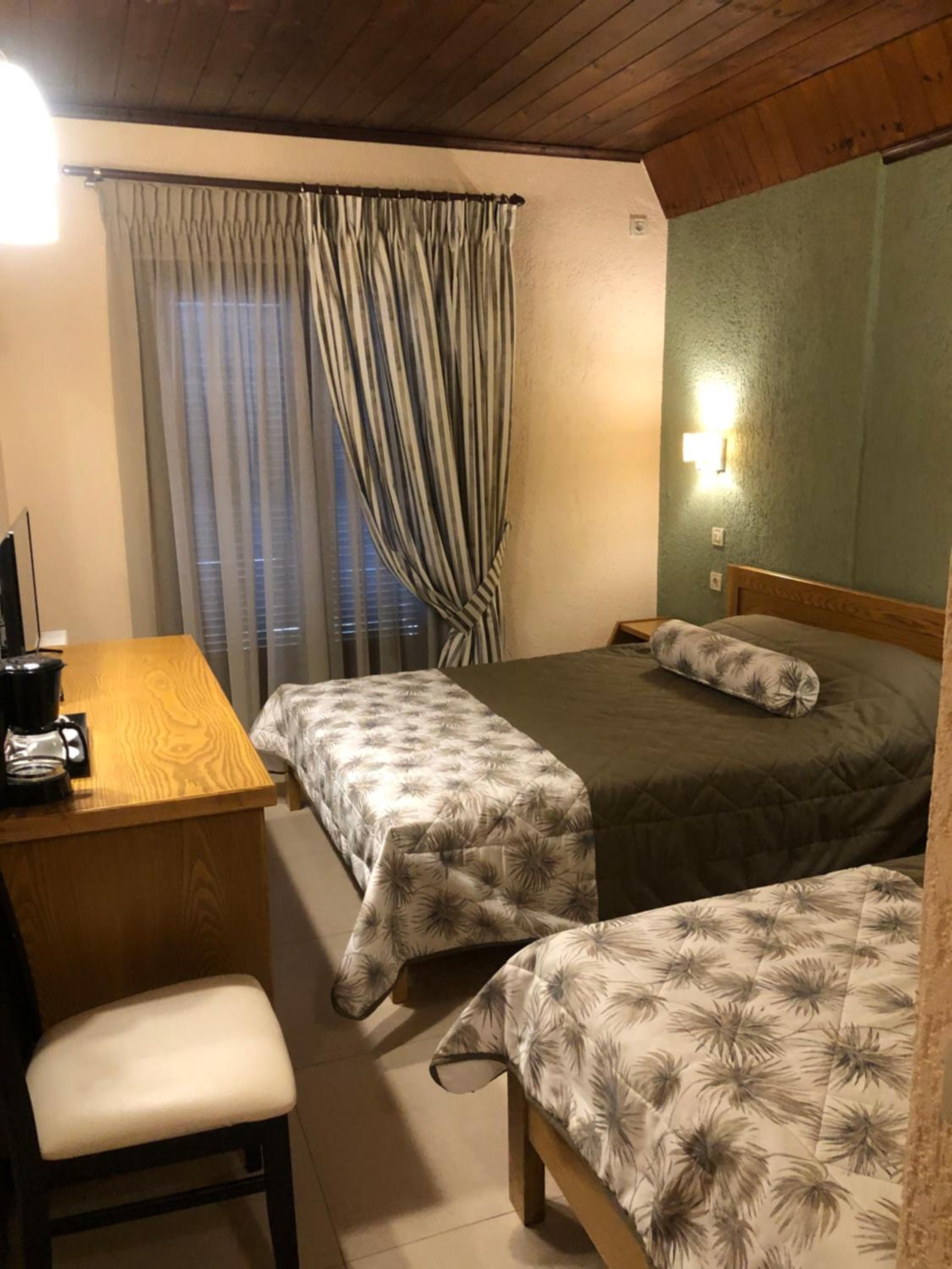 Standard Triple Room photo 3