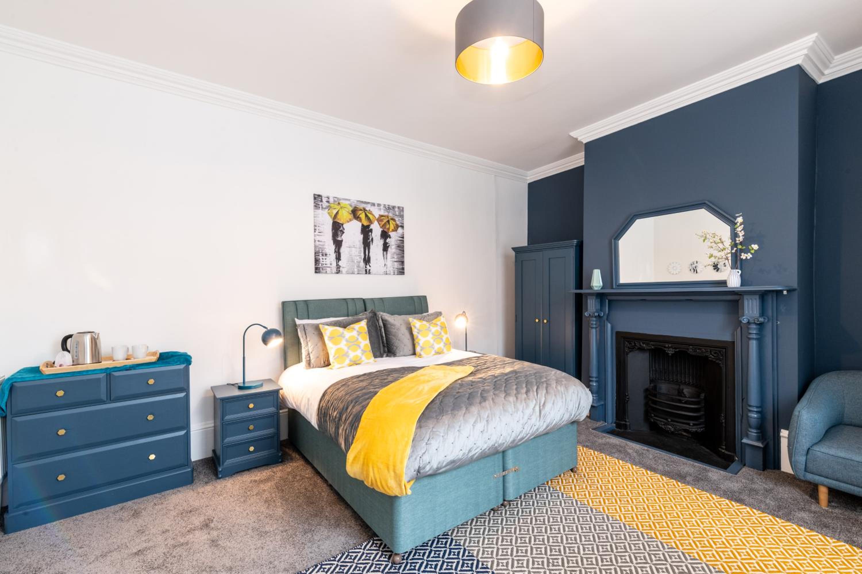 Standard King Room - Photo 26