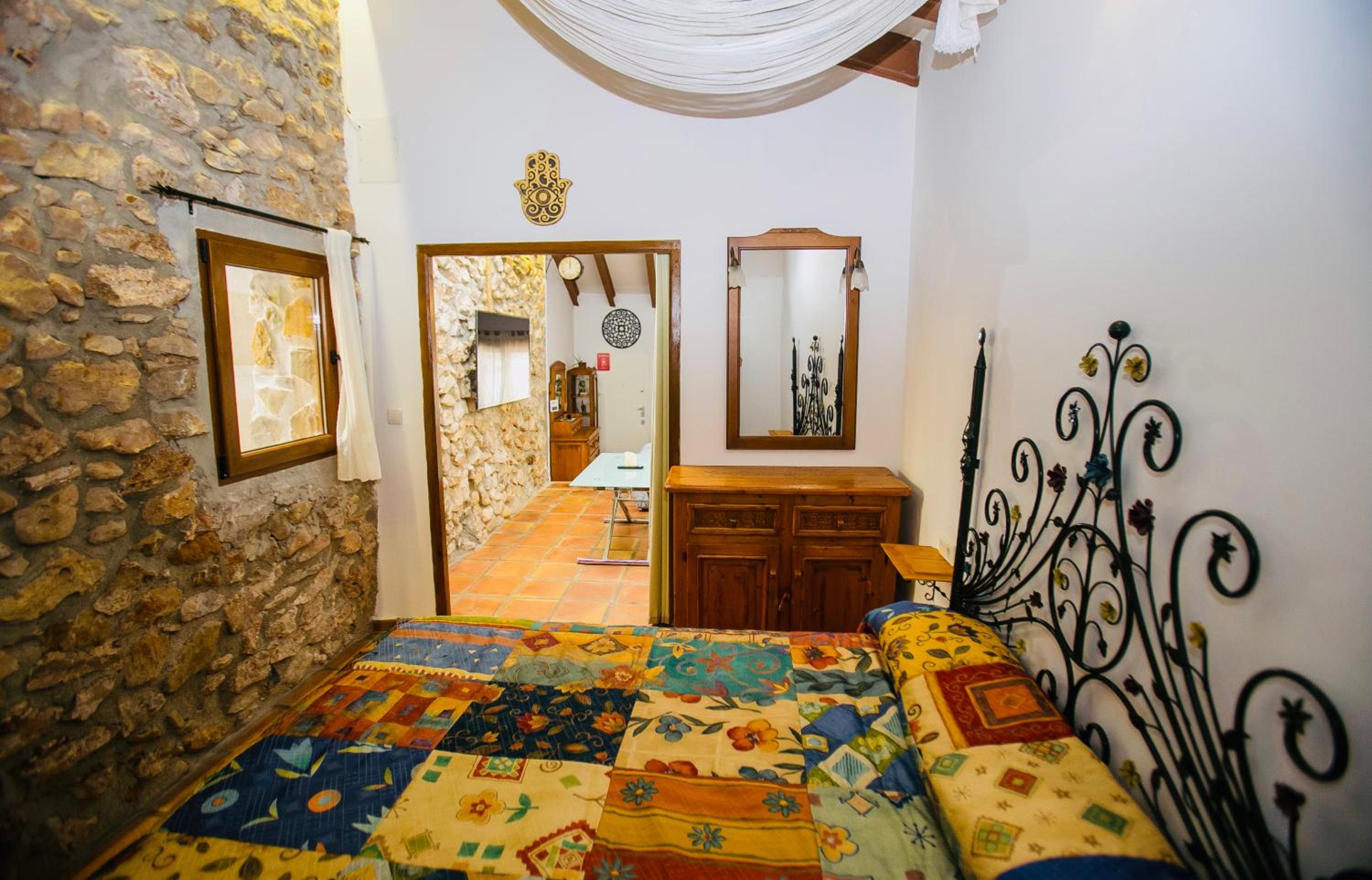 One-Bedroom House - Photo 30