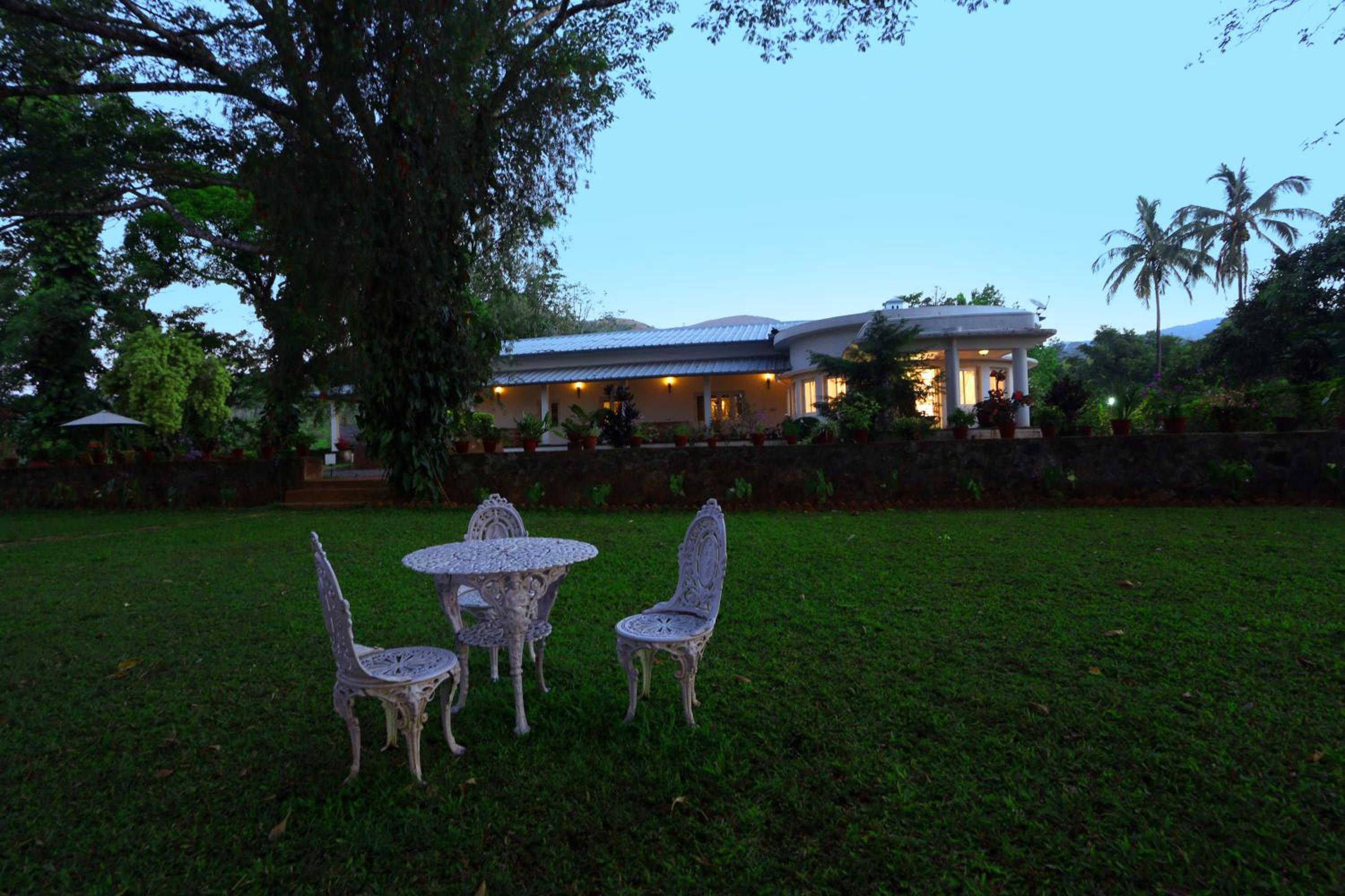 Cherakara Bungalow
