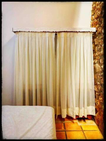 One-Bedroom House - Photo 18