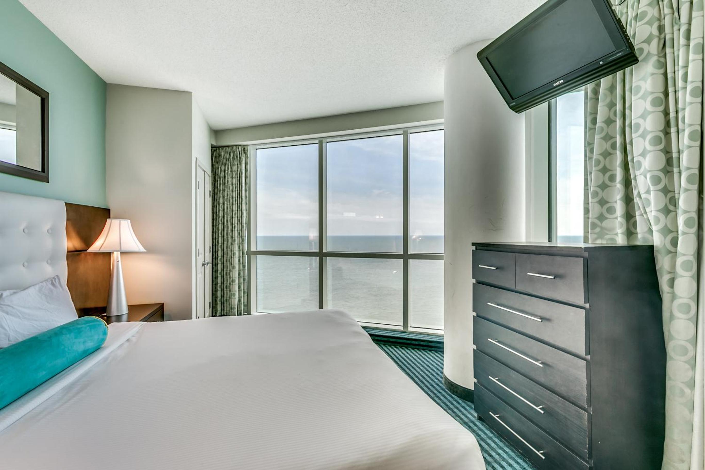Two-Bedroom Suite photo 1