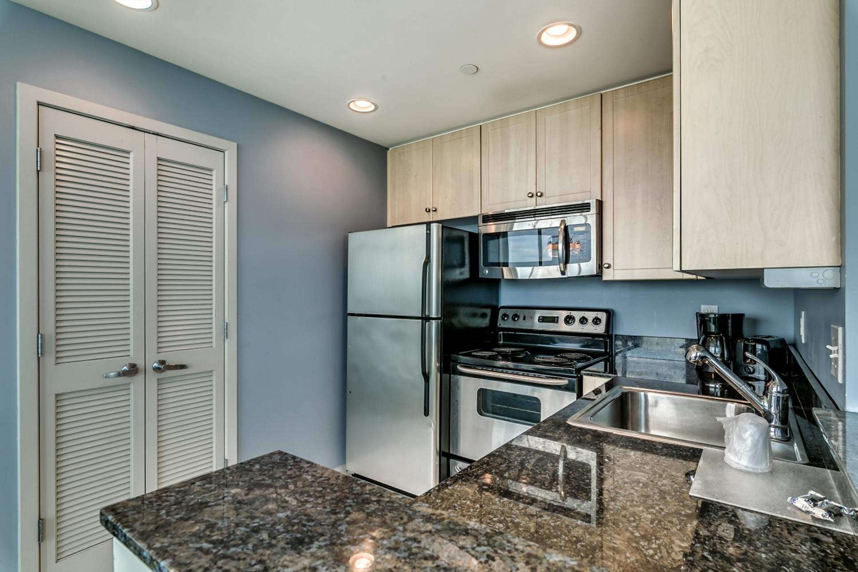 Two-Bedroom Suite photo 3