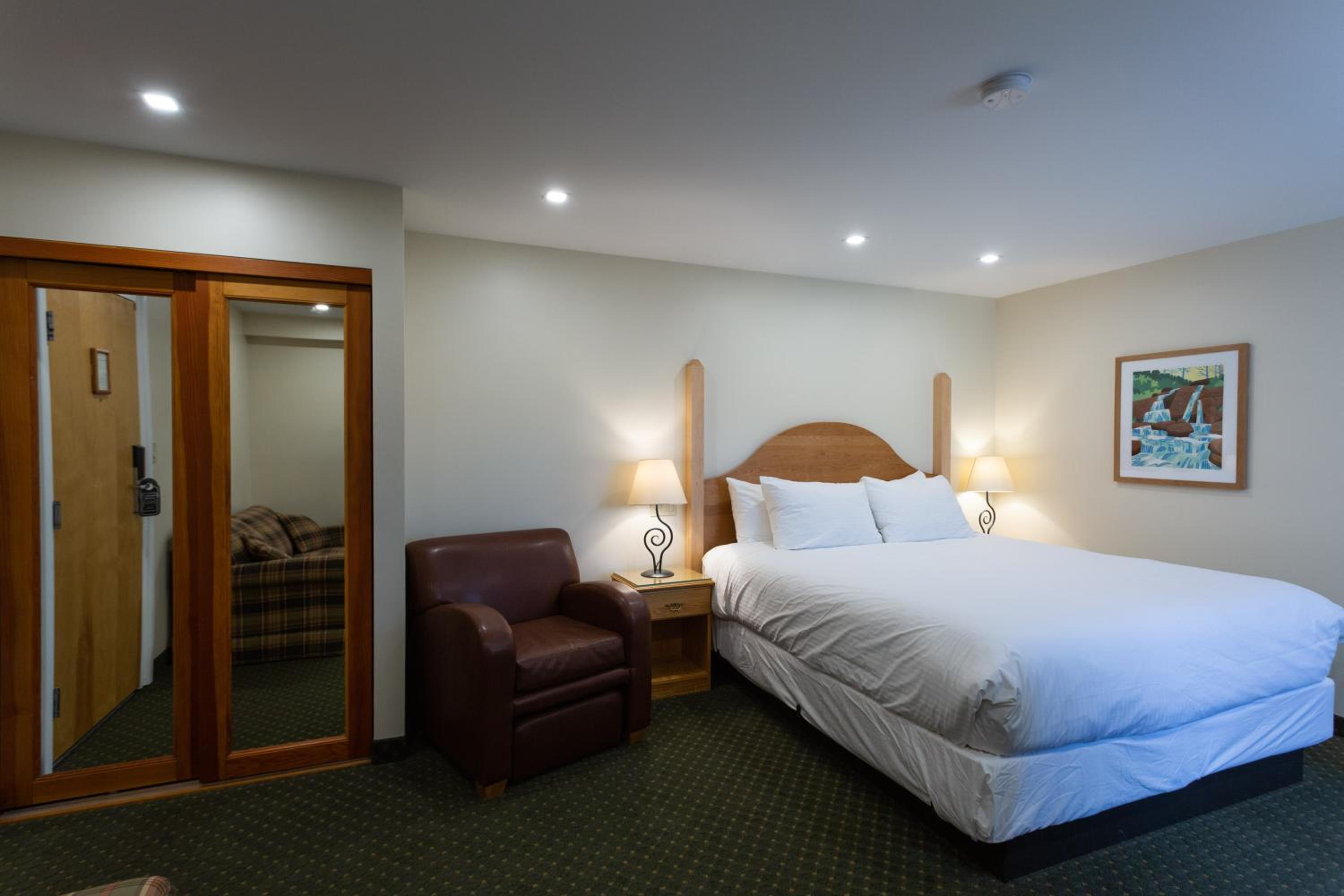 King Room - Non Pet Friendly photo 3