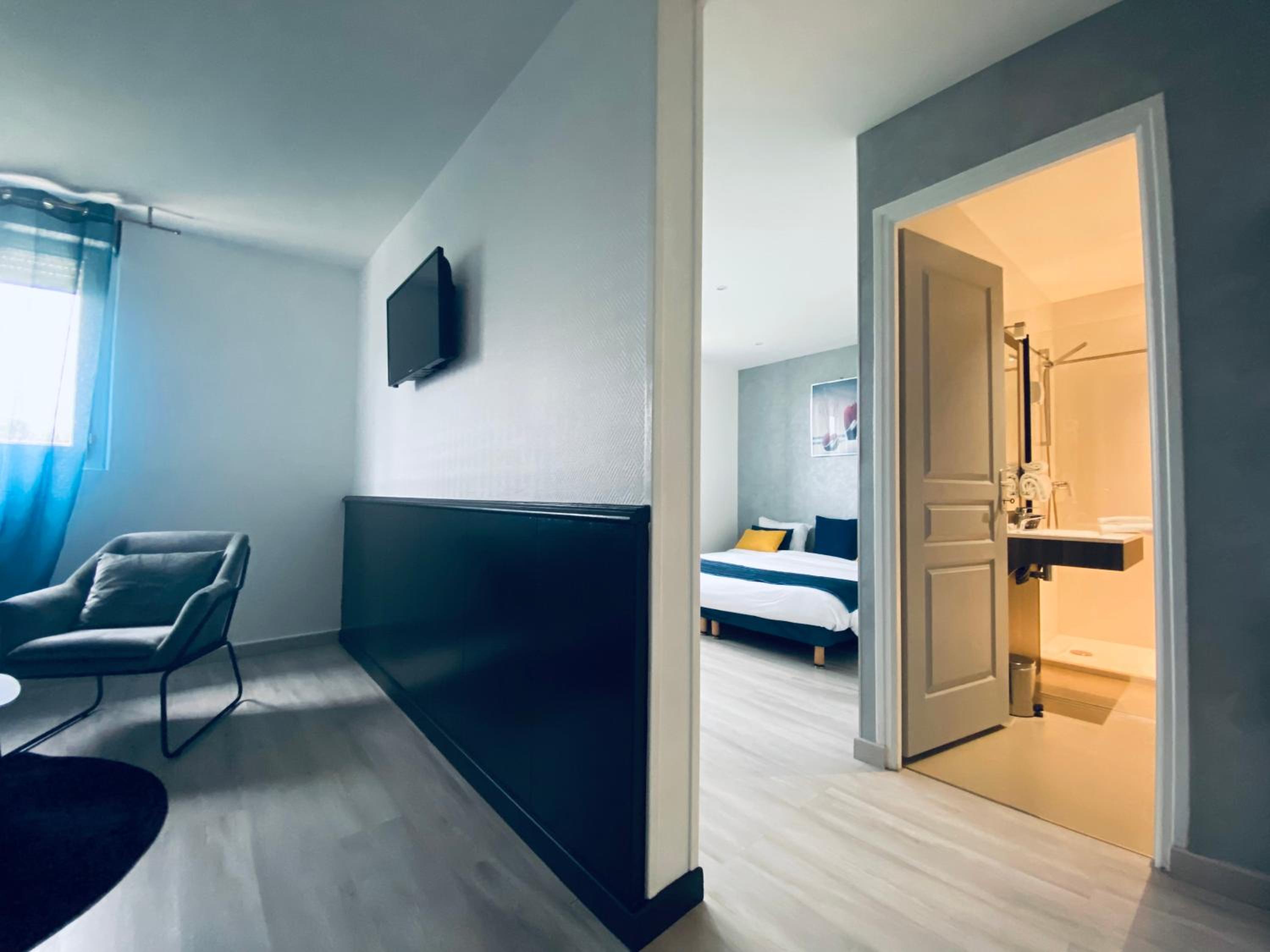 Superior Quadruple Room photo 3