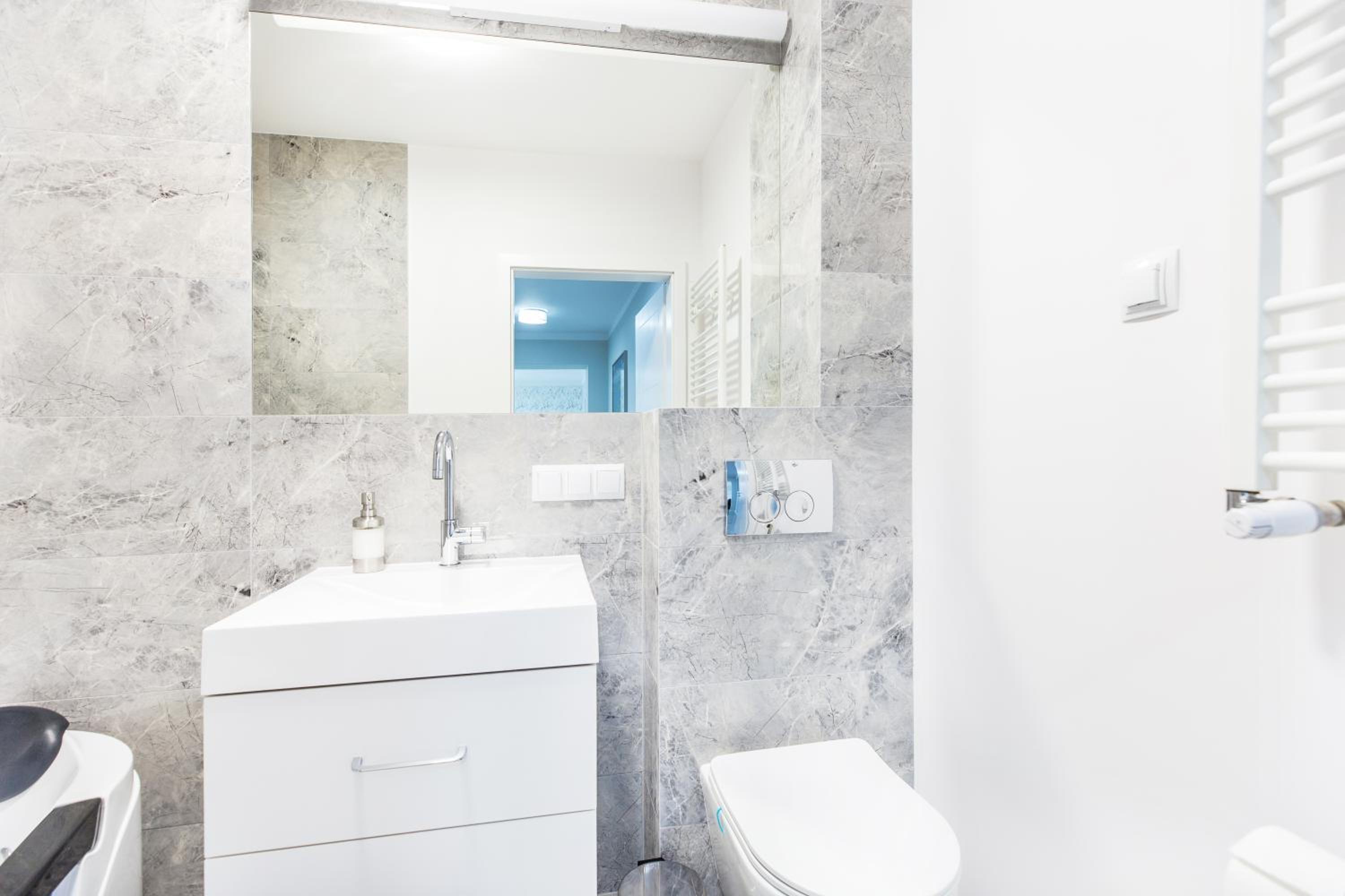 Two-Bedroom Apartment - Photo 9