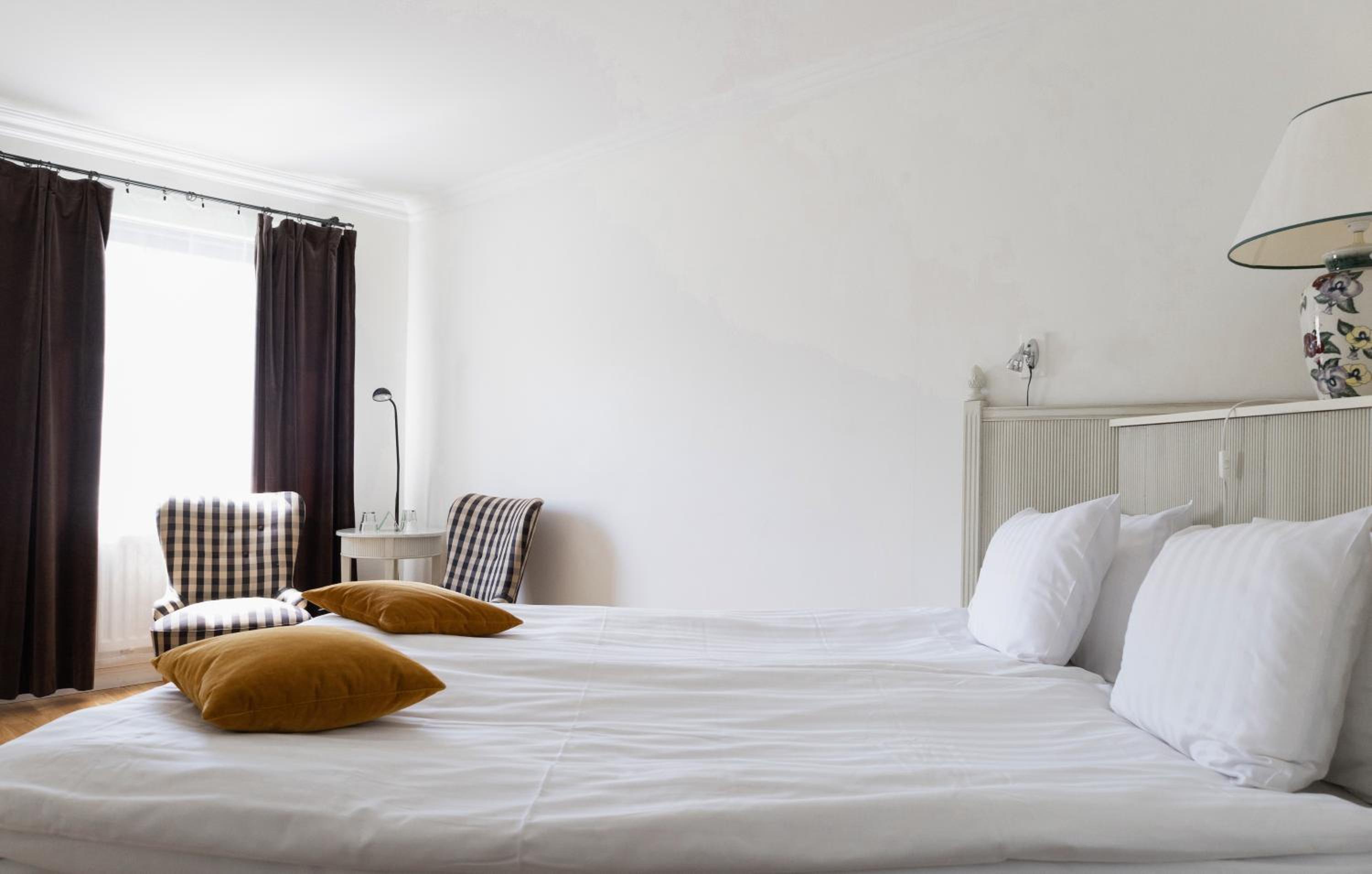 Double Room (63 in bed) - Photo 4