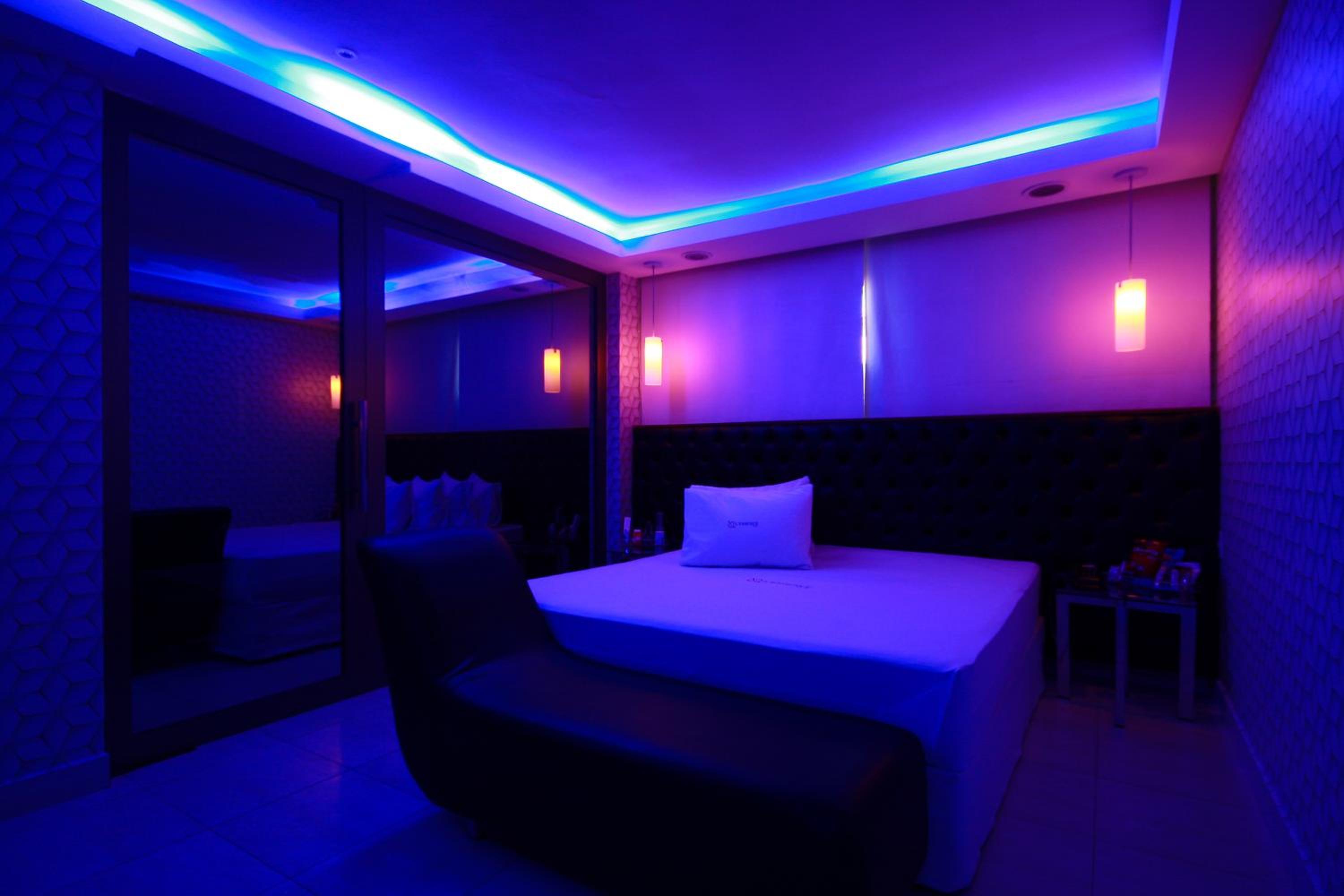 Deluxe Double Room with Bath 8