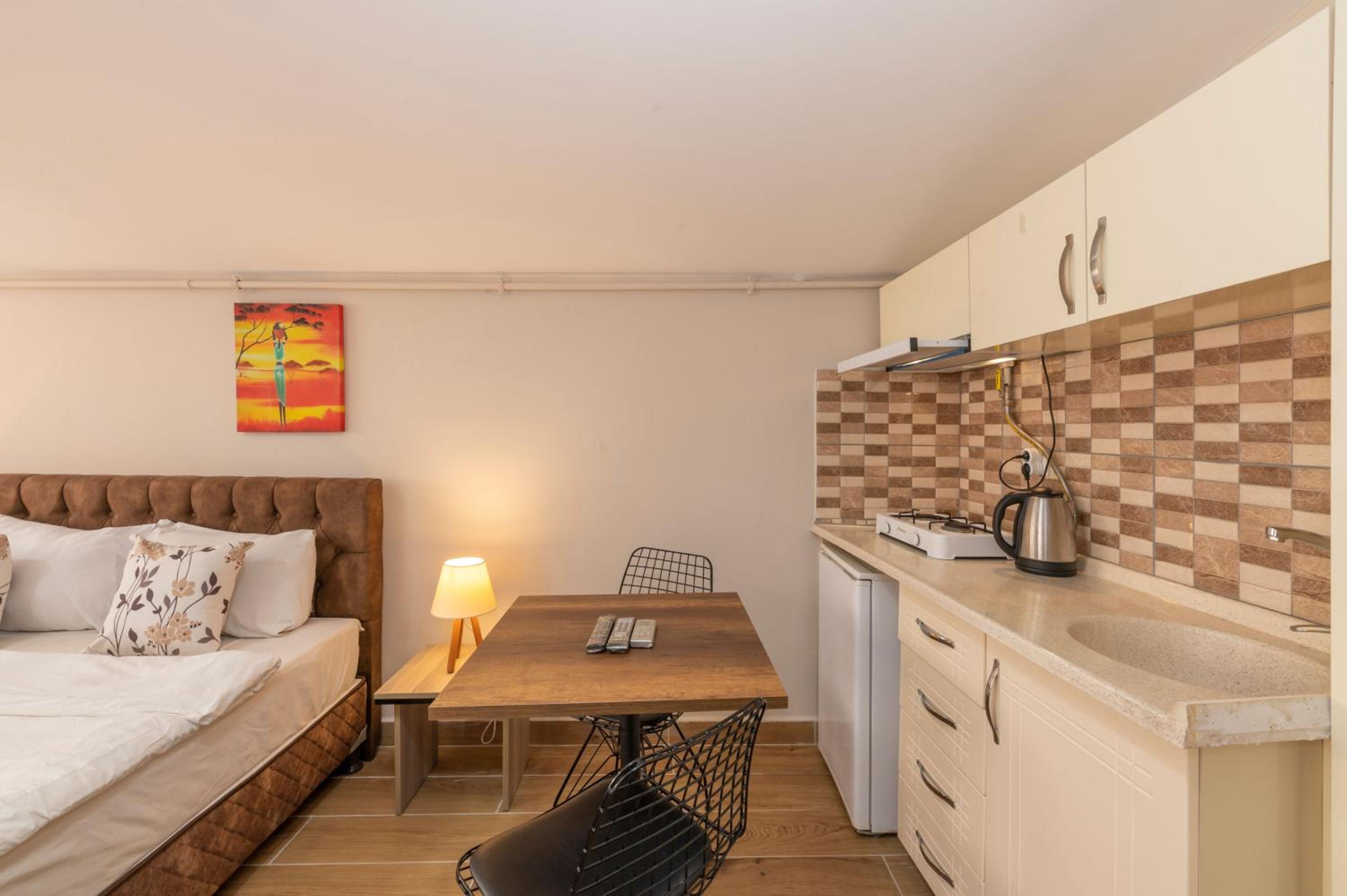 Deluxe Double Room with Balcony photo 2