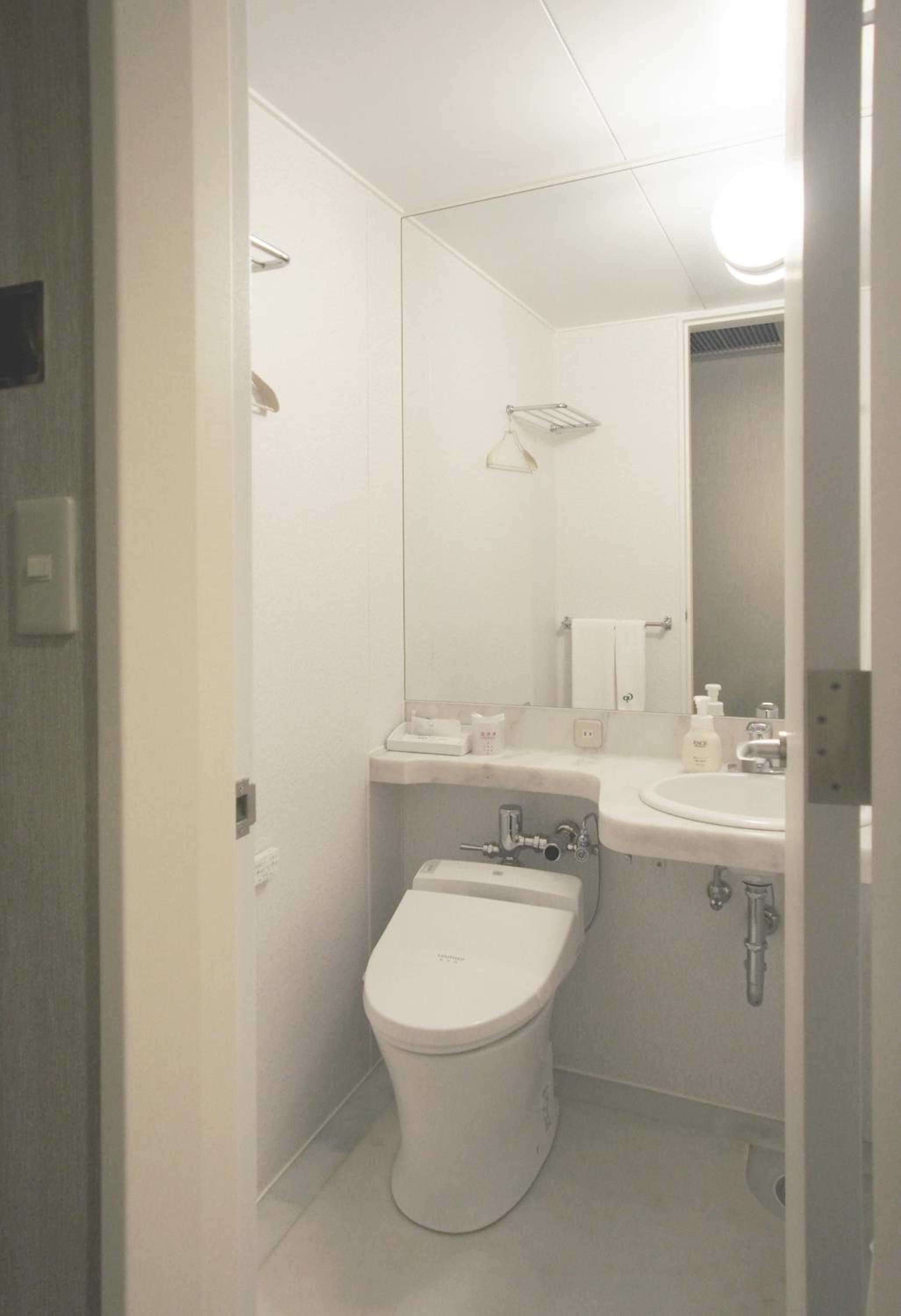 Double Room - Non-Smoking  - Photo 4