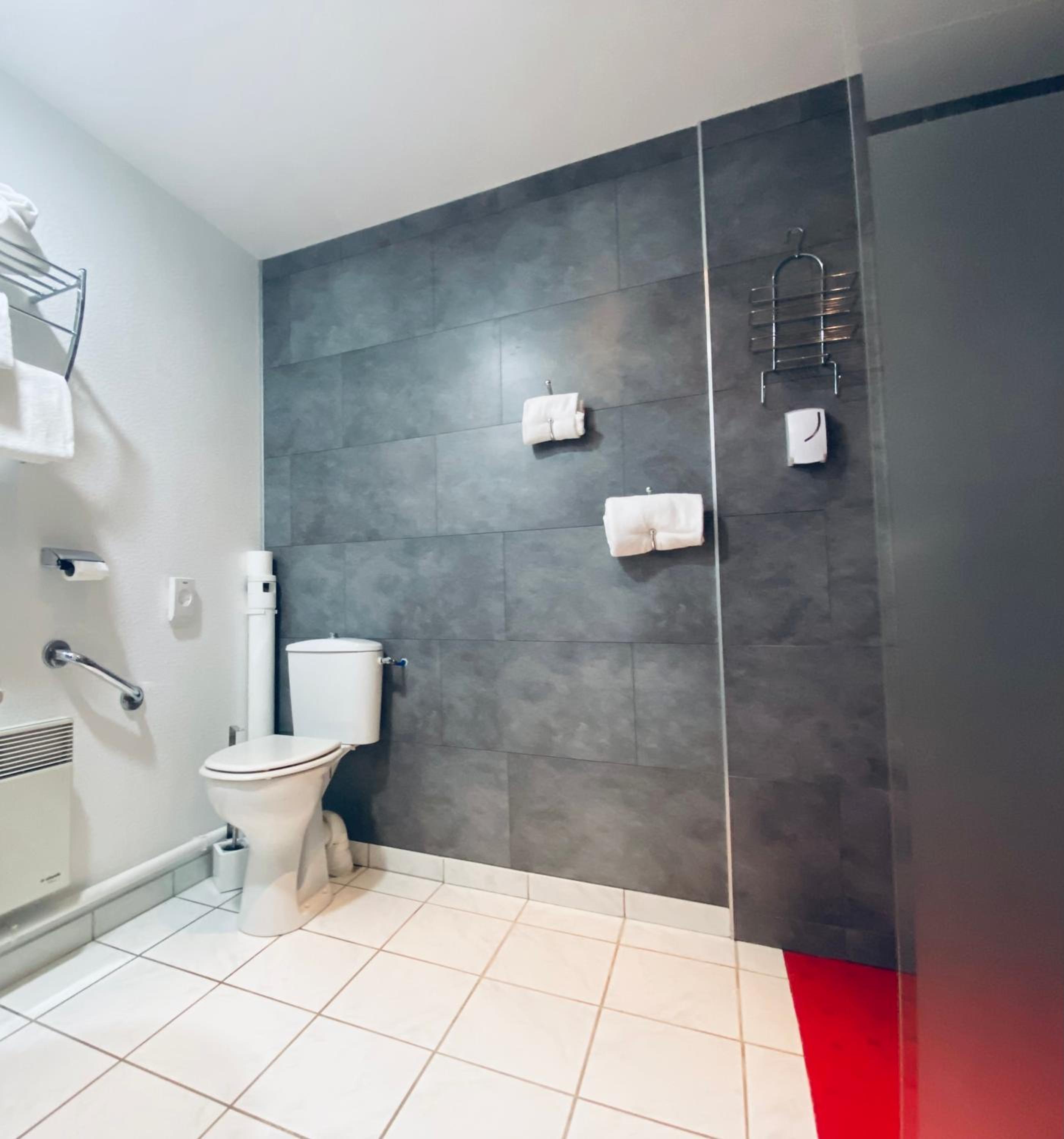 Triple Room - Photo 13