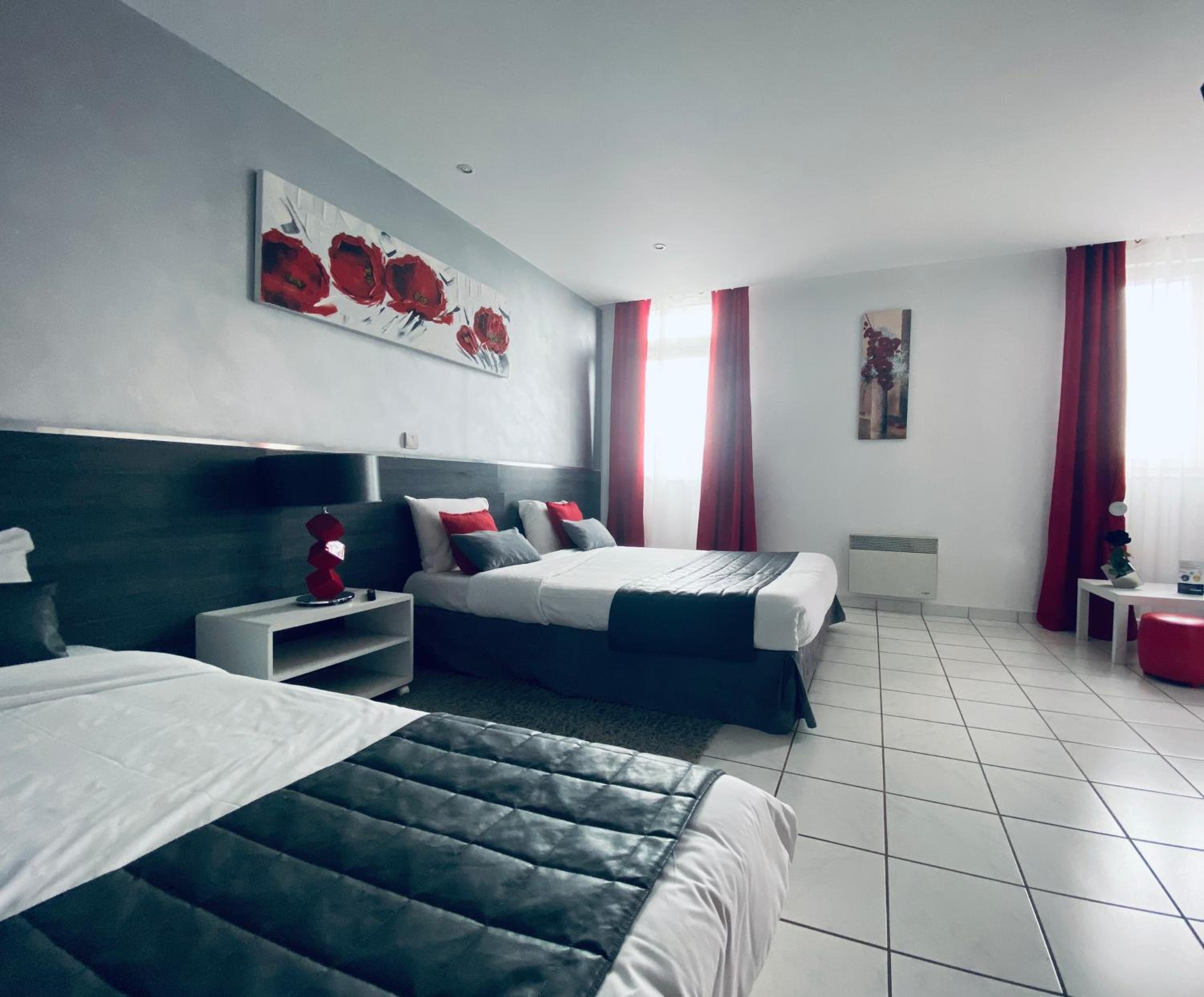 Triple Room - Photo 12