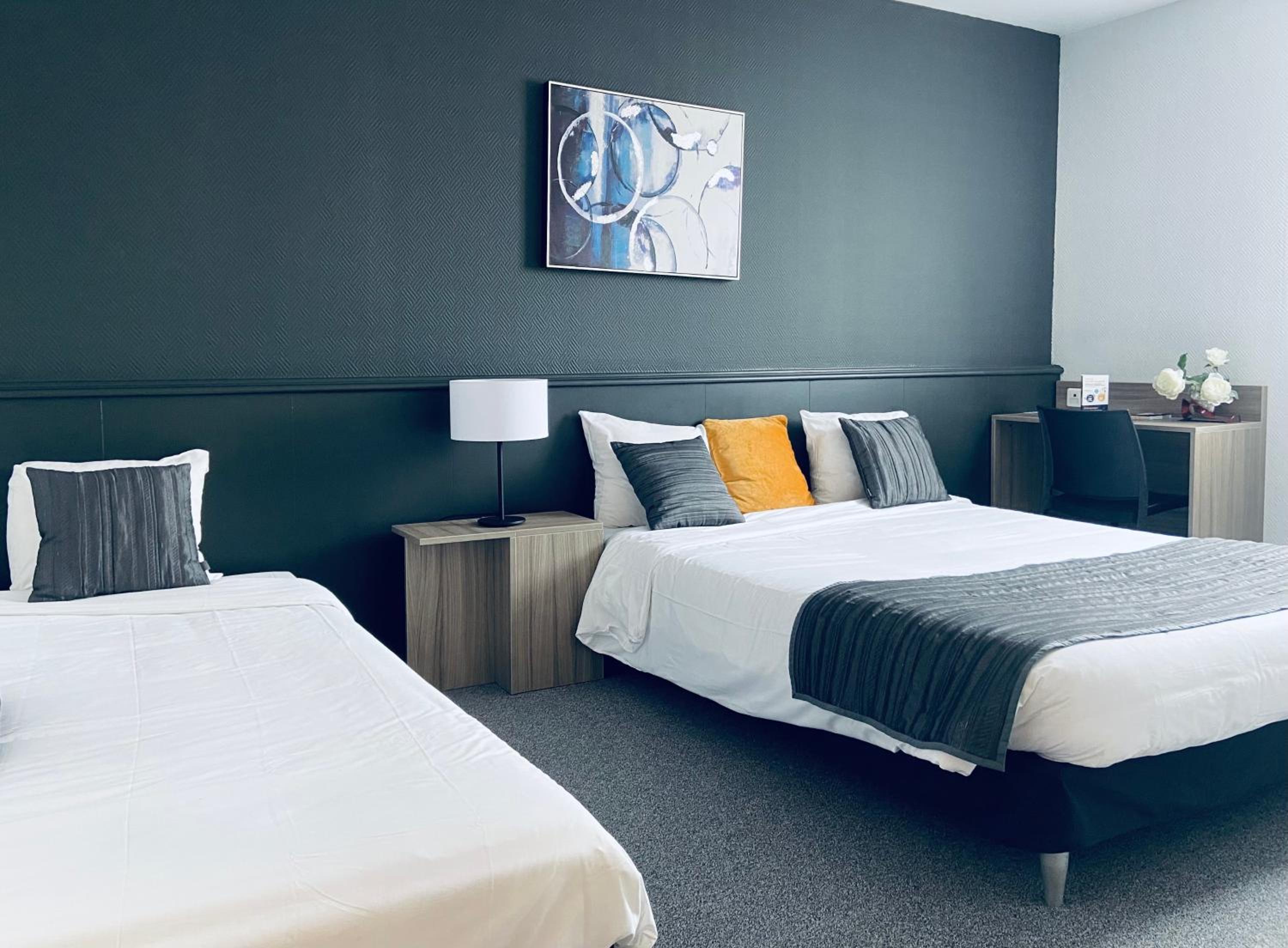 Triple Room - Photo 9