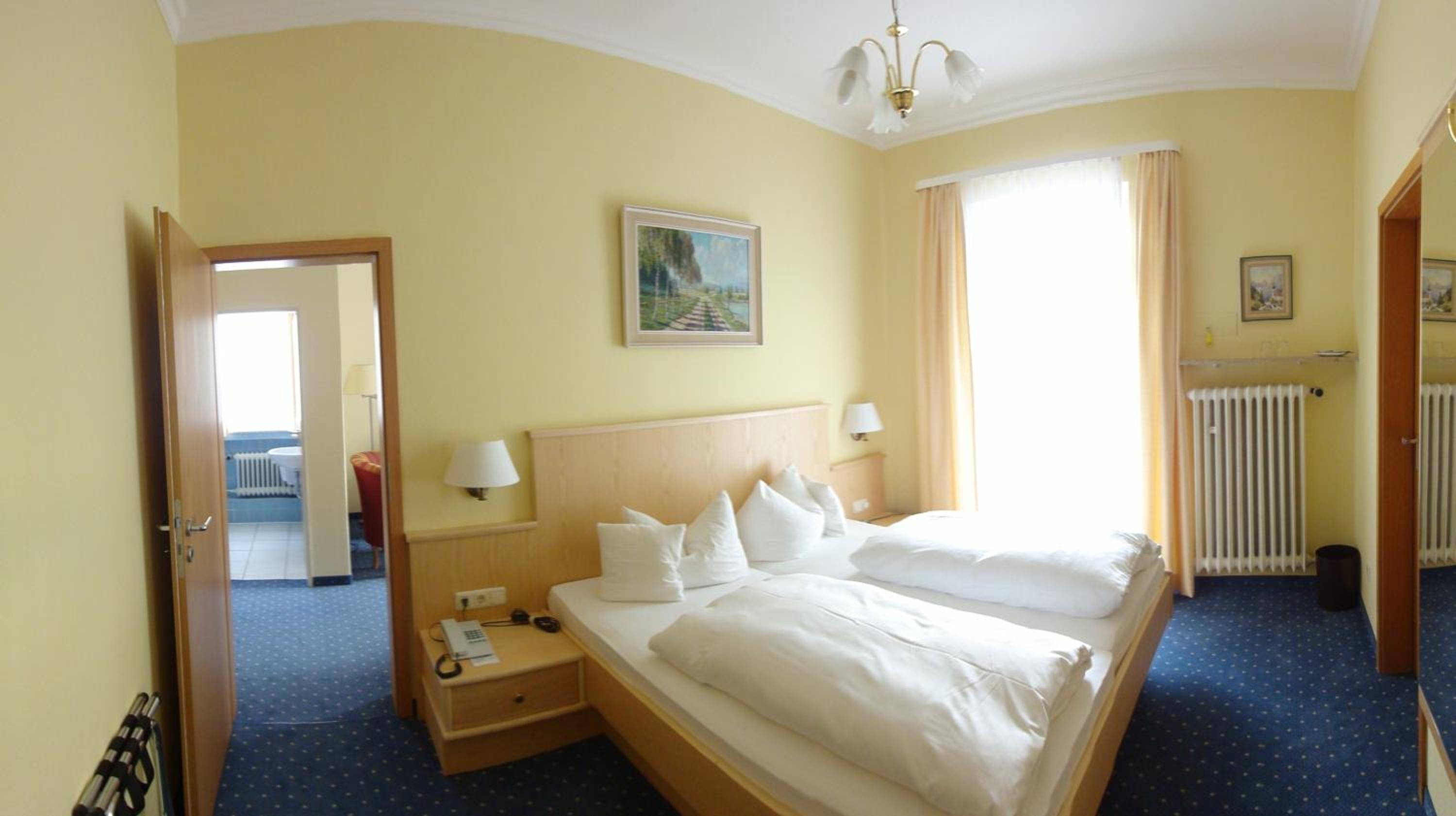 Comfort Double Room with Balcony photo 2