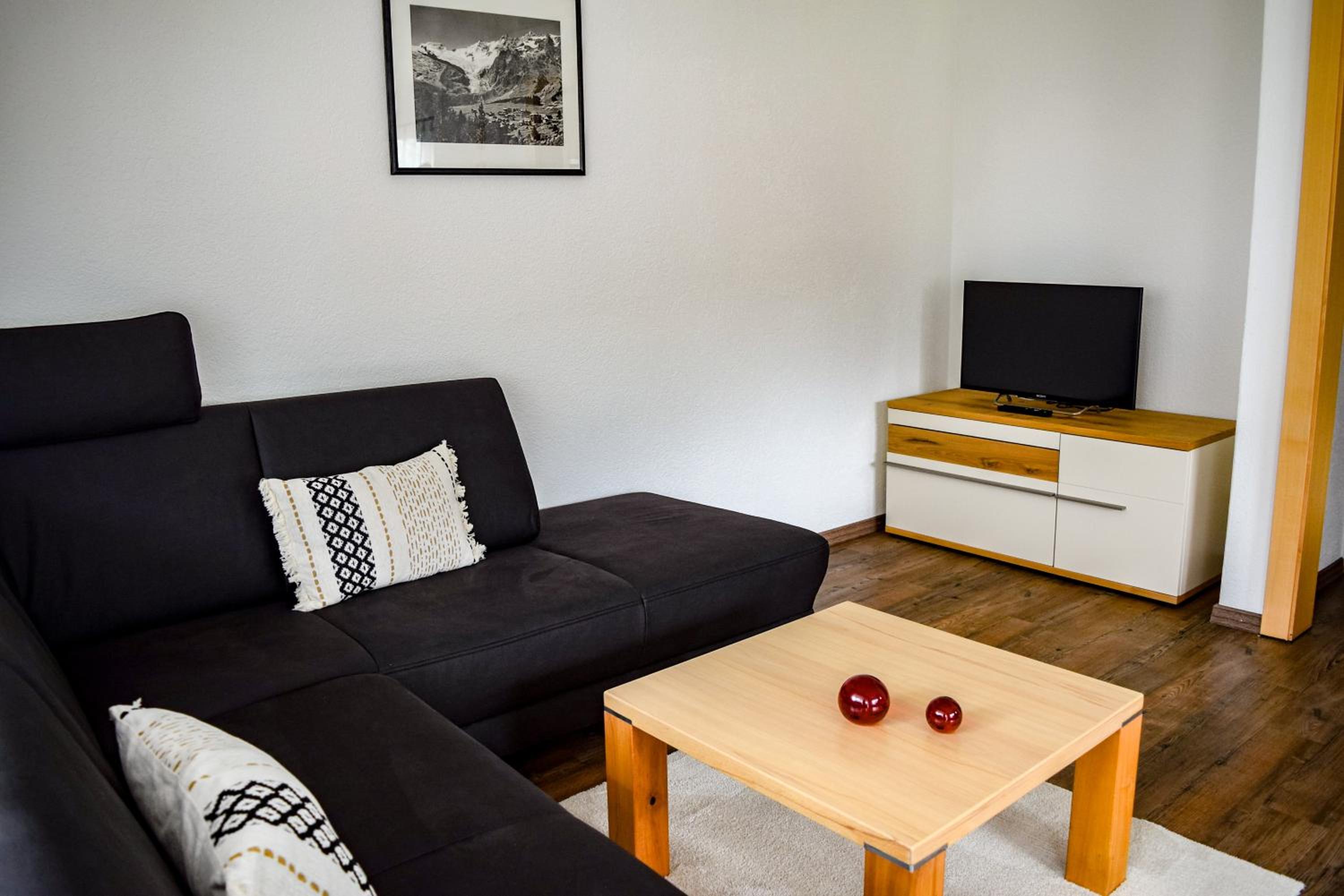 Two-Bedroom Apartment with Shower - Ground Floor photo 2