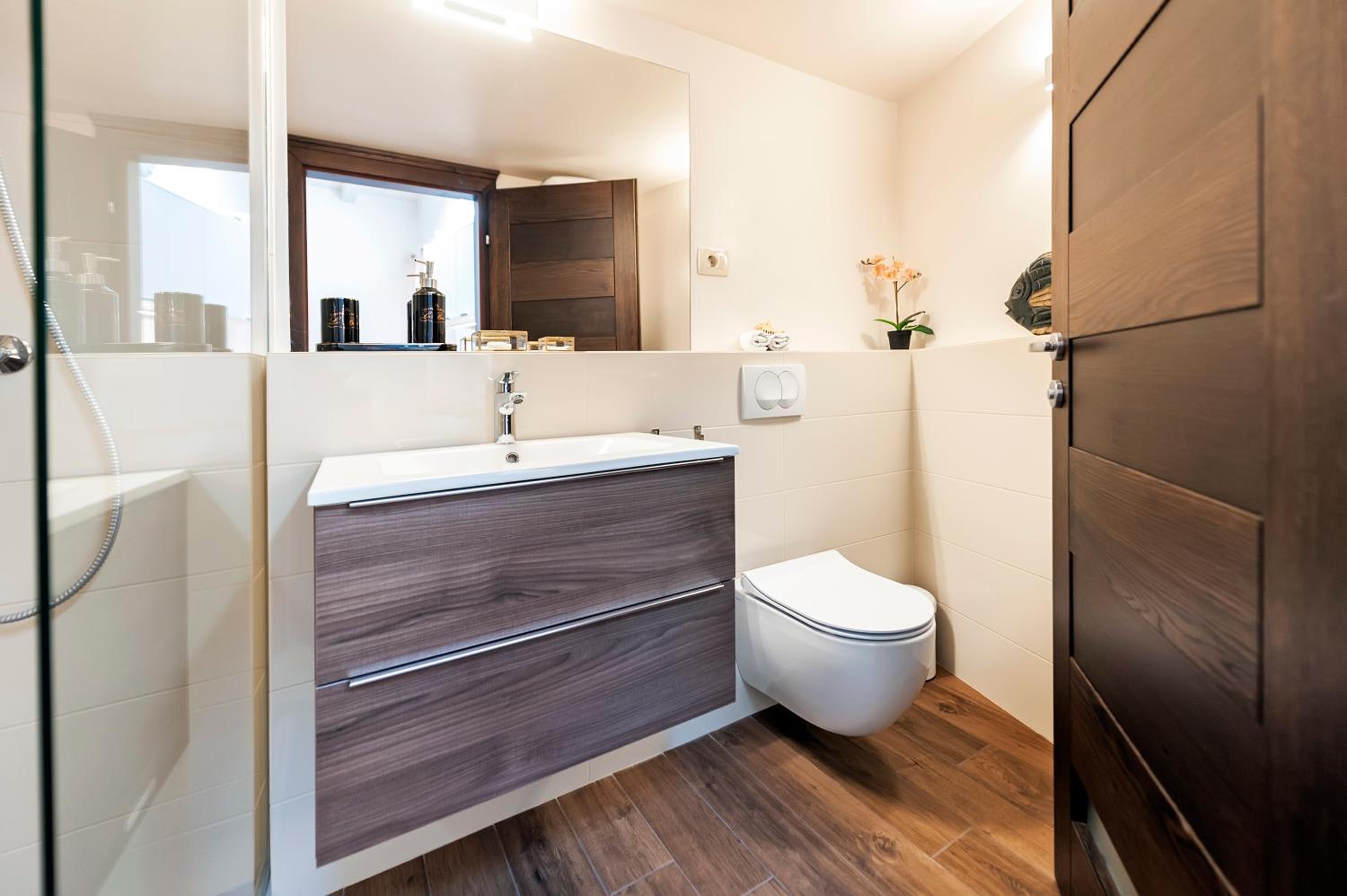 Superior Apartment - Photo 7