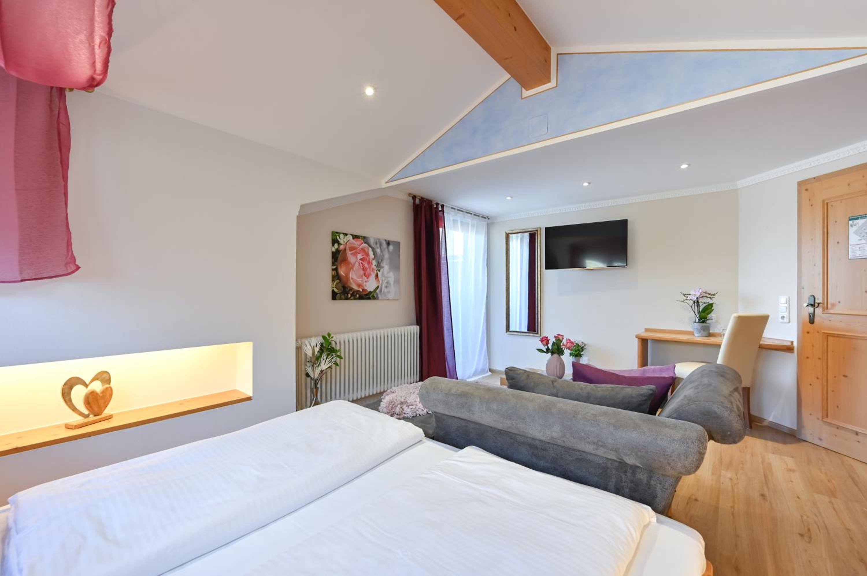 Superior Double Room - Photo 3