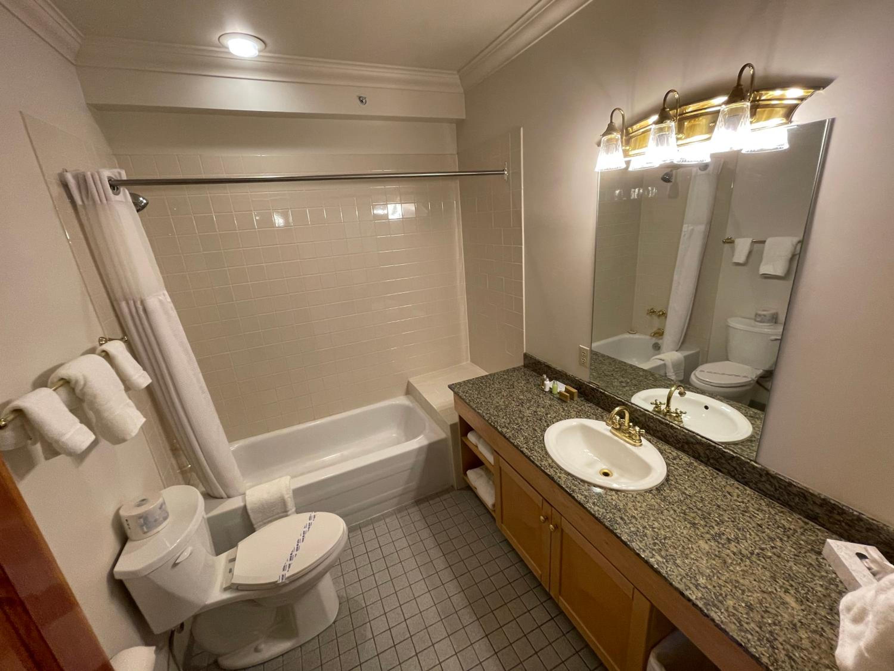 Premium Room with Two Queen Beds - Non Pet Friendly photo 3