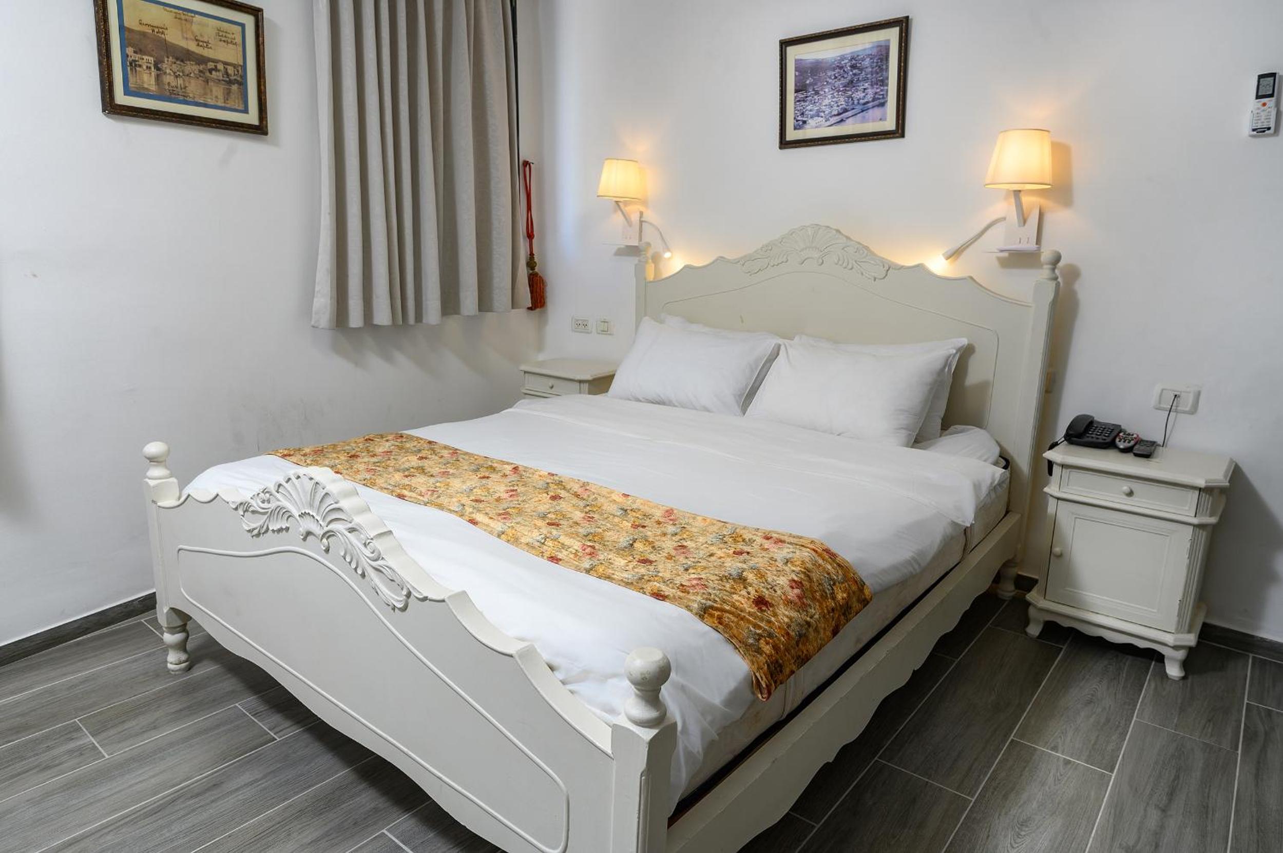 Double Room - Photo 2