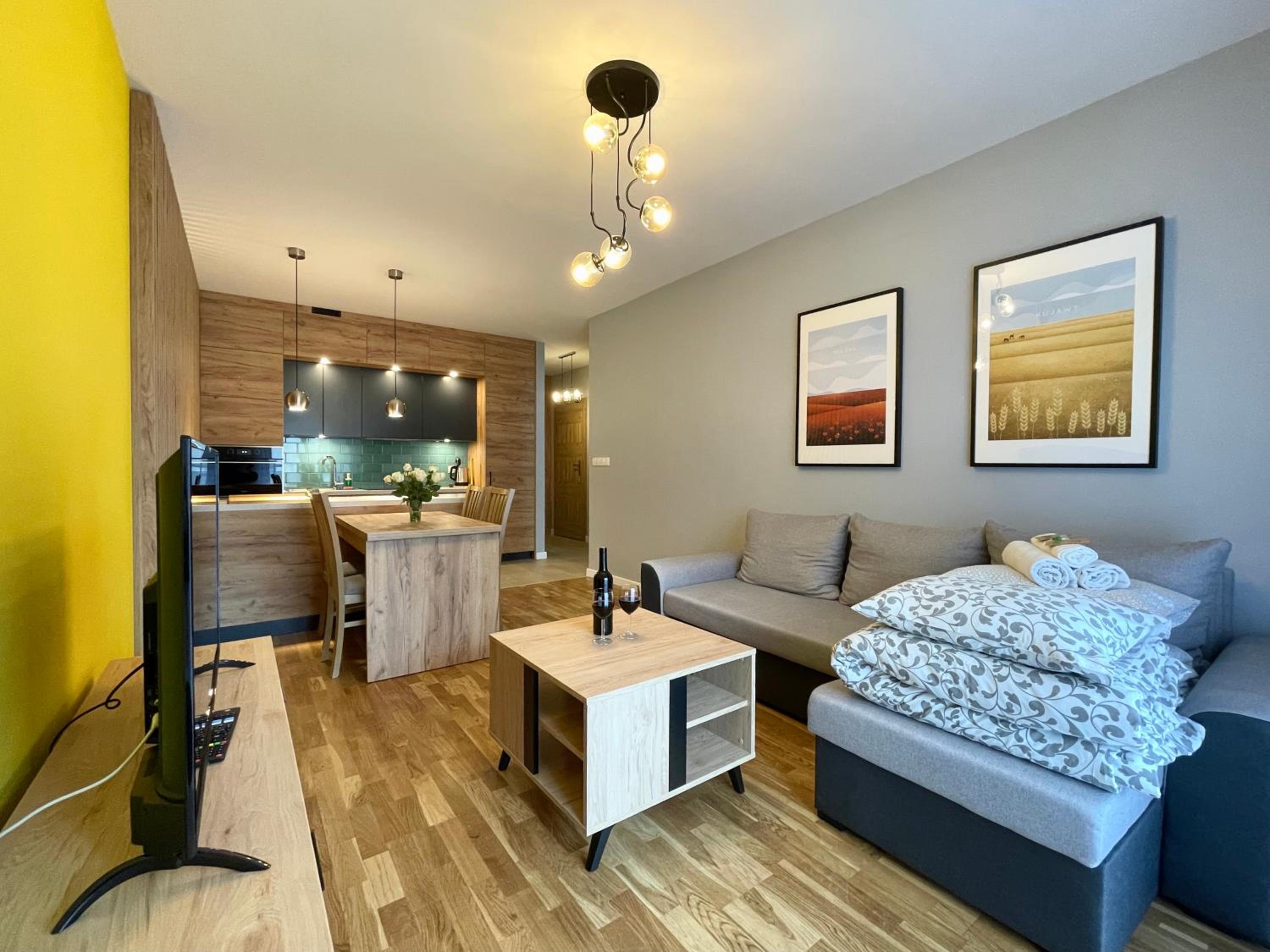 One-Bedroom Apartment - Photo 18