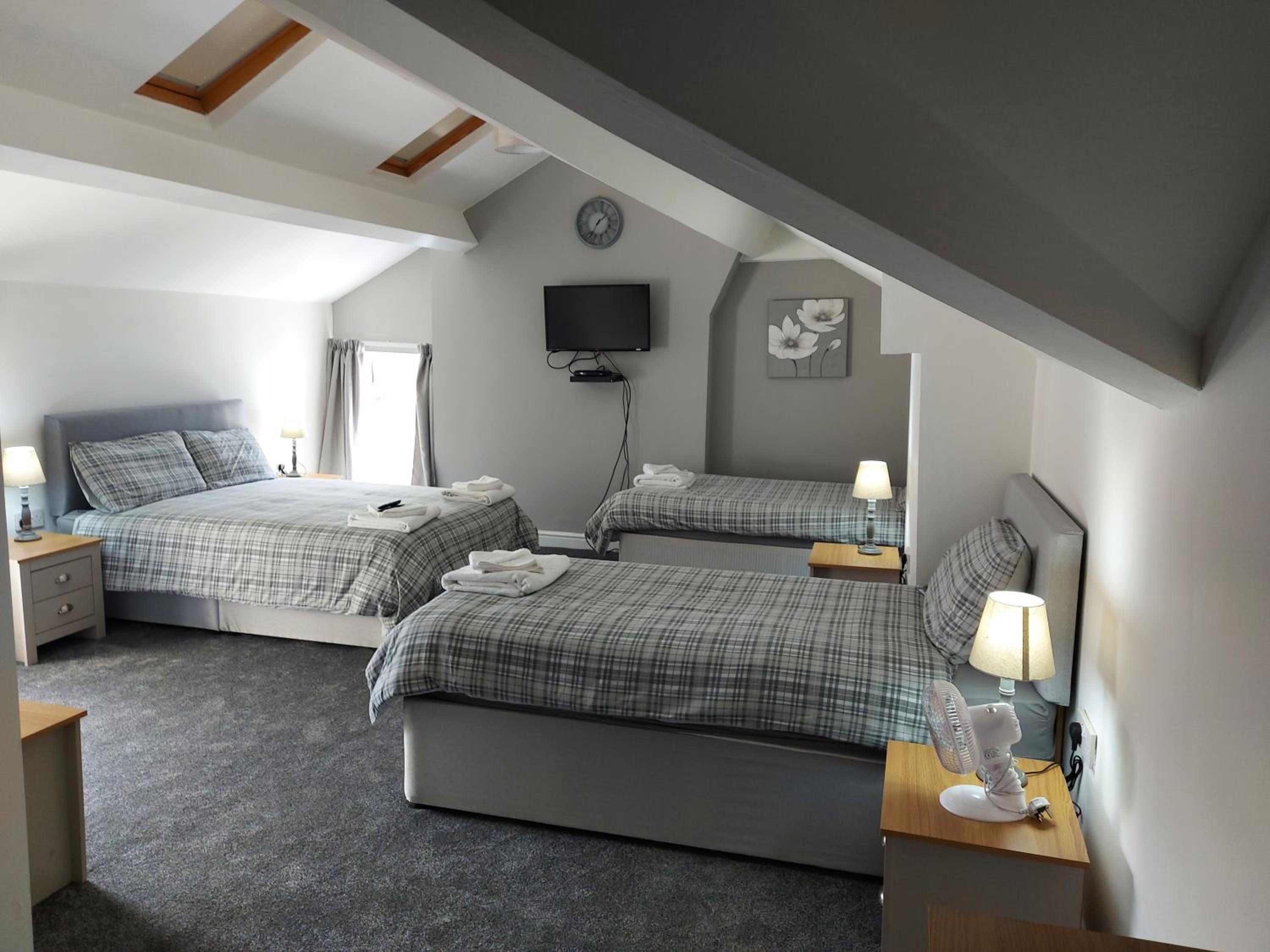 Classic Quadruple Room - Photo 4
