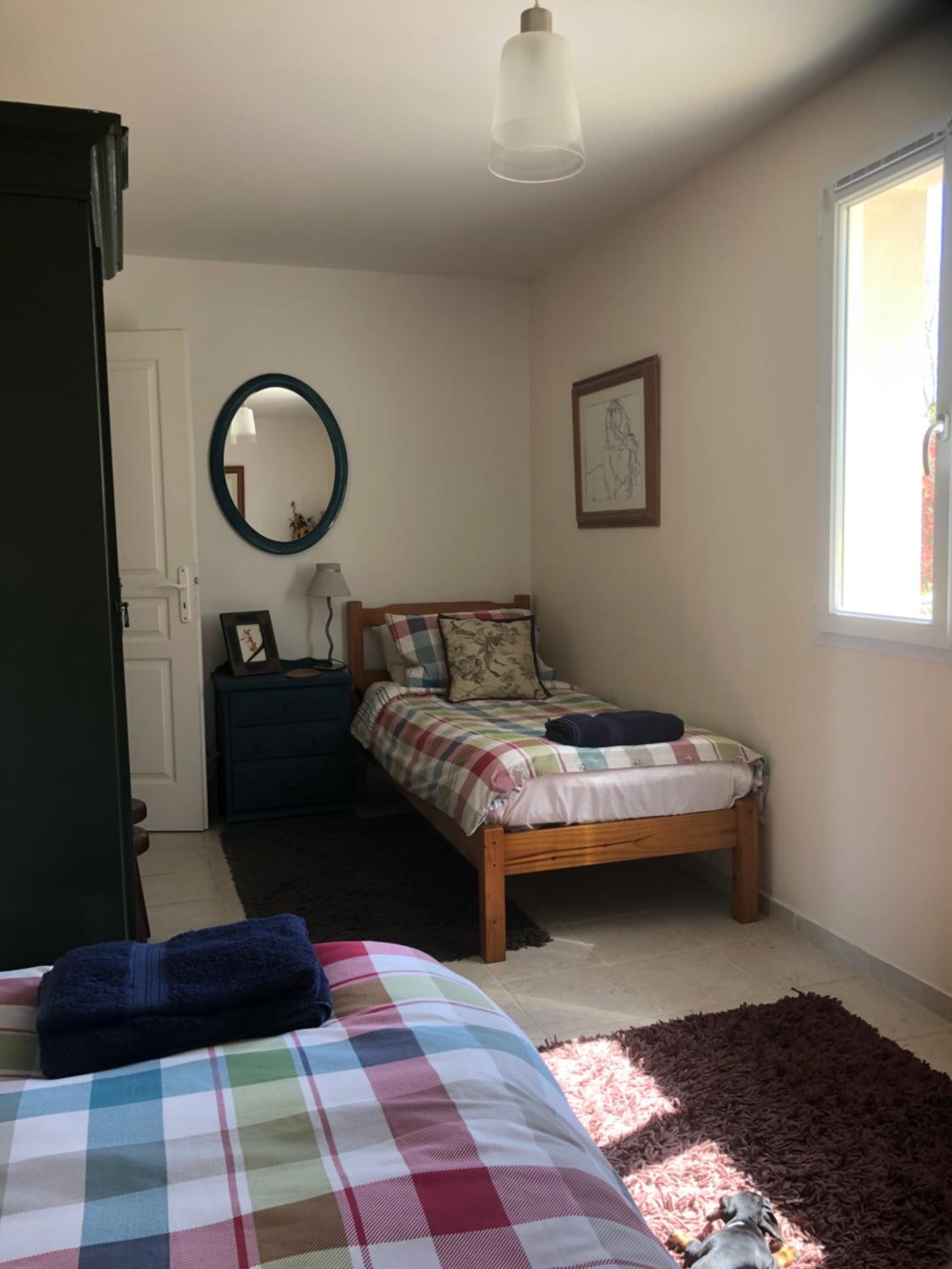 Standard Twin Room with Garden View - Photo 3