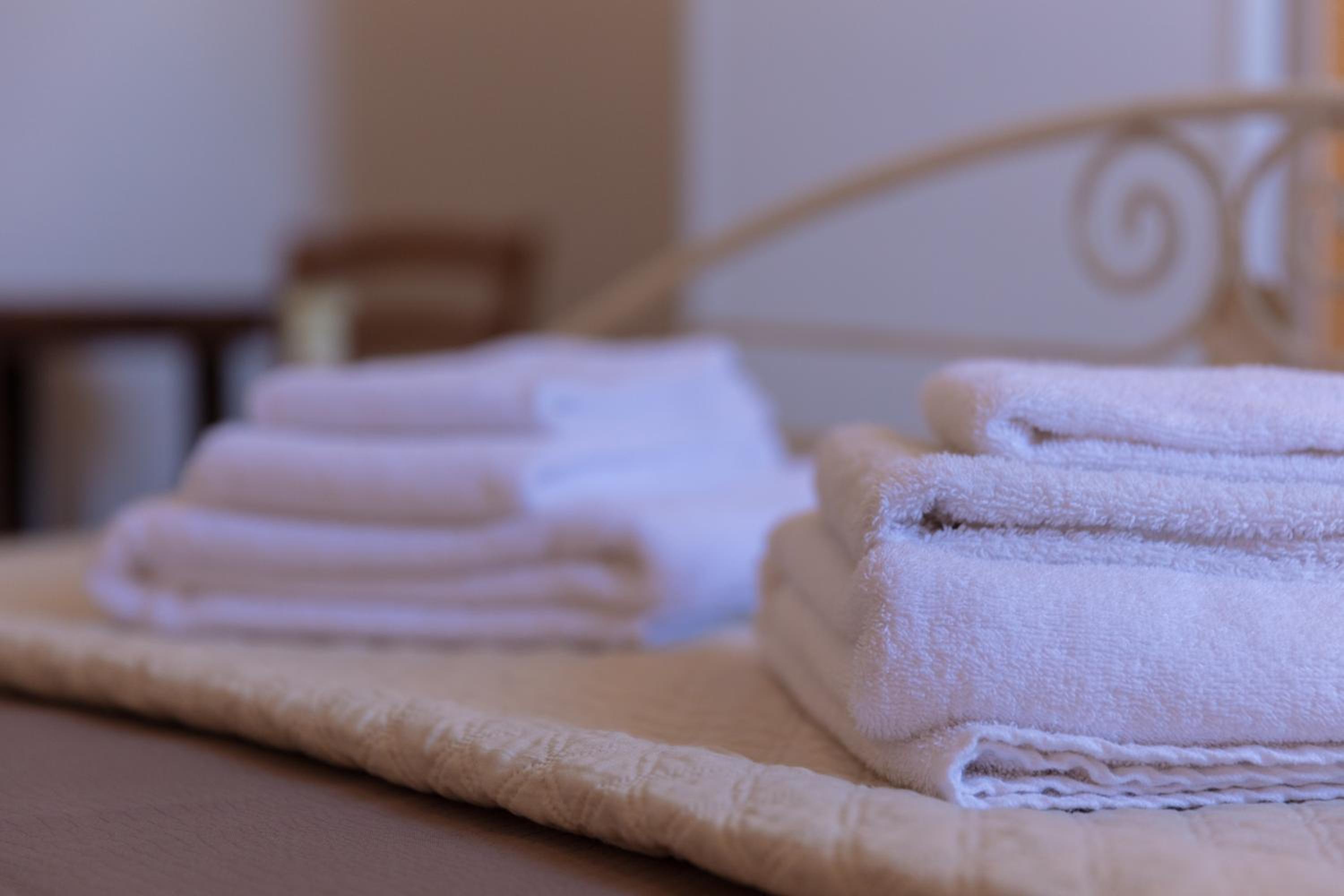 Double Room with Private Bathroom - Photo 7