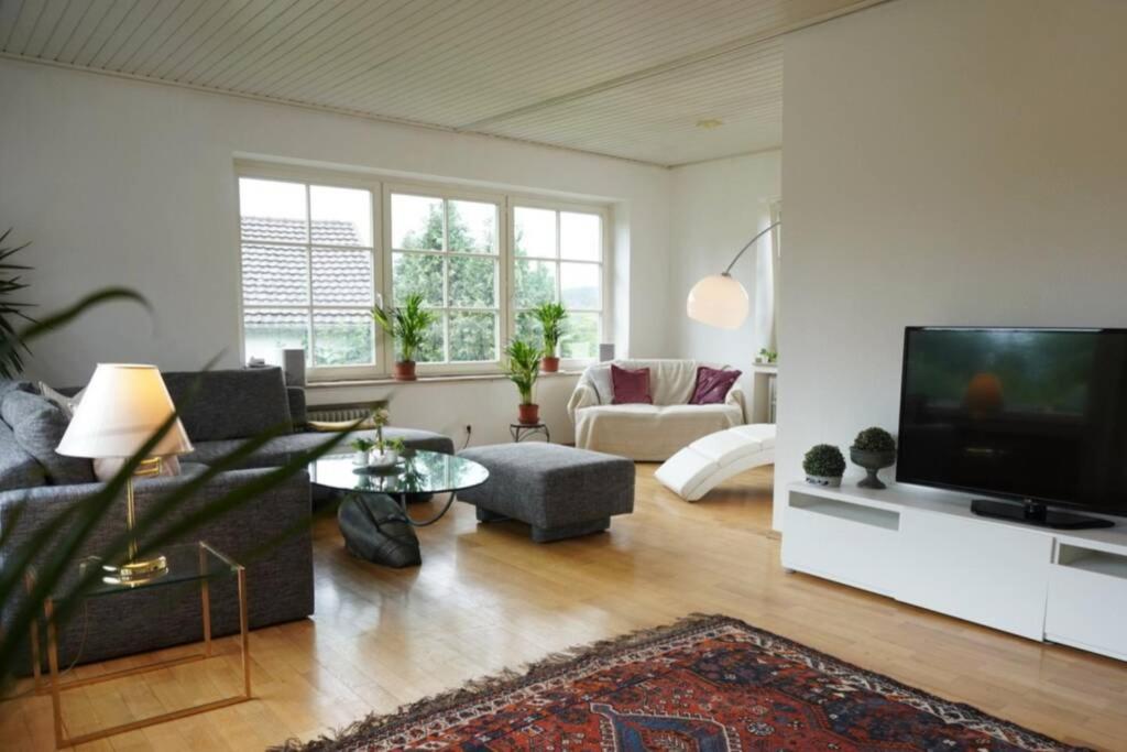 Three-Bedroom House photo 3