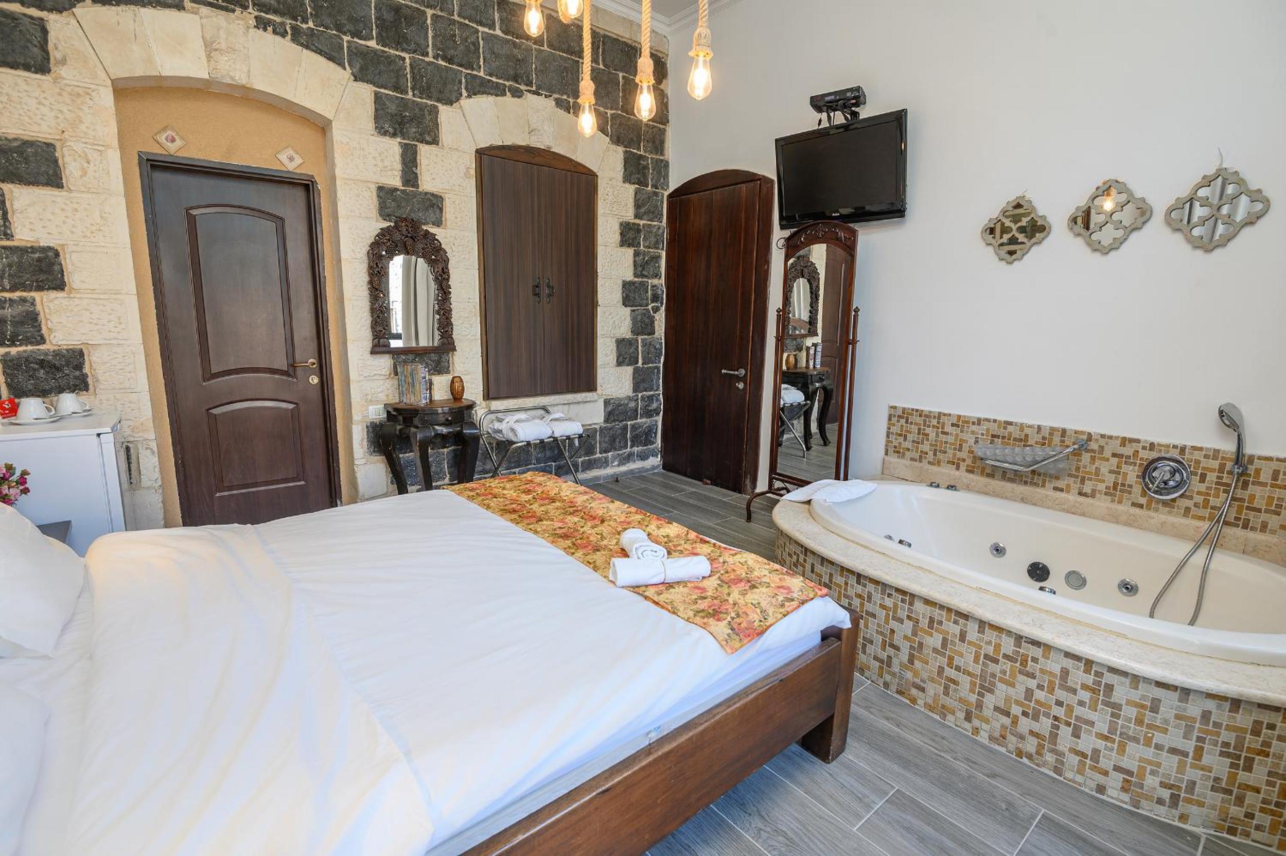 Suite - Photo 6