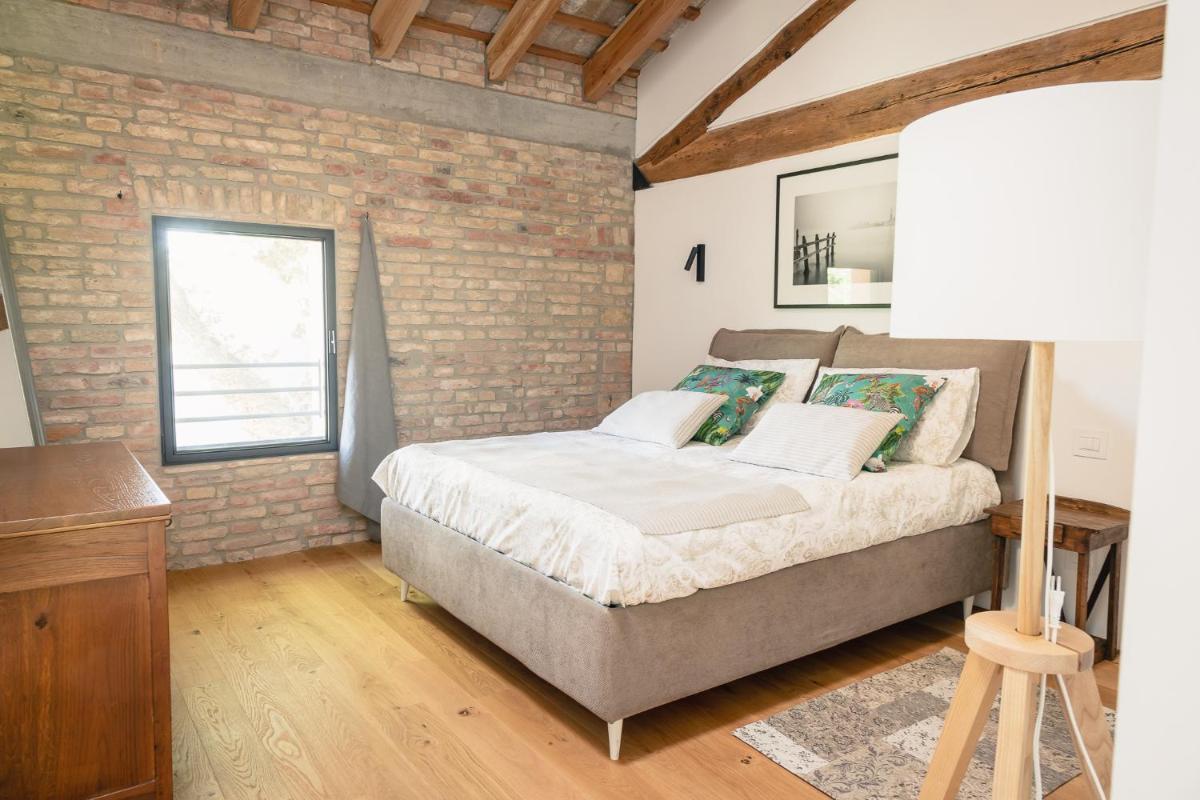 Double Room with Private Bathroom photo 1
