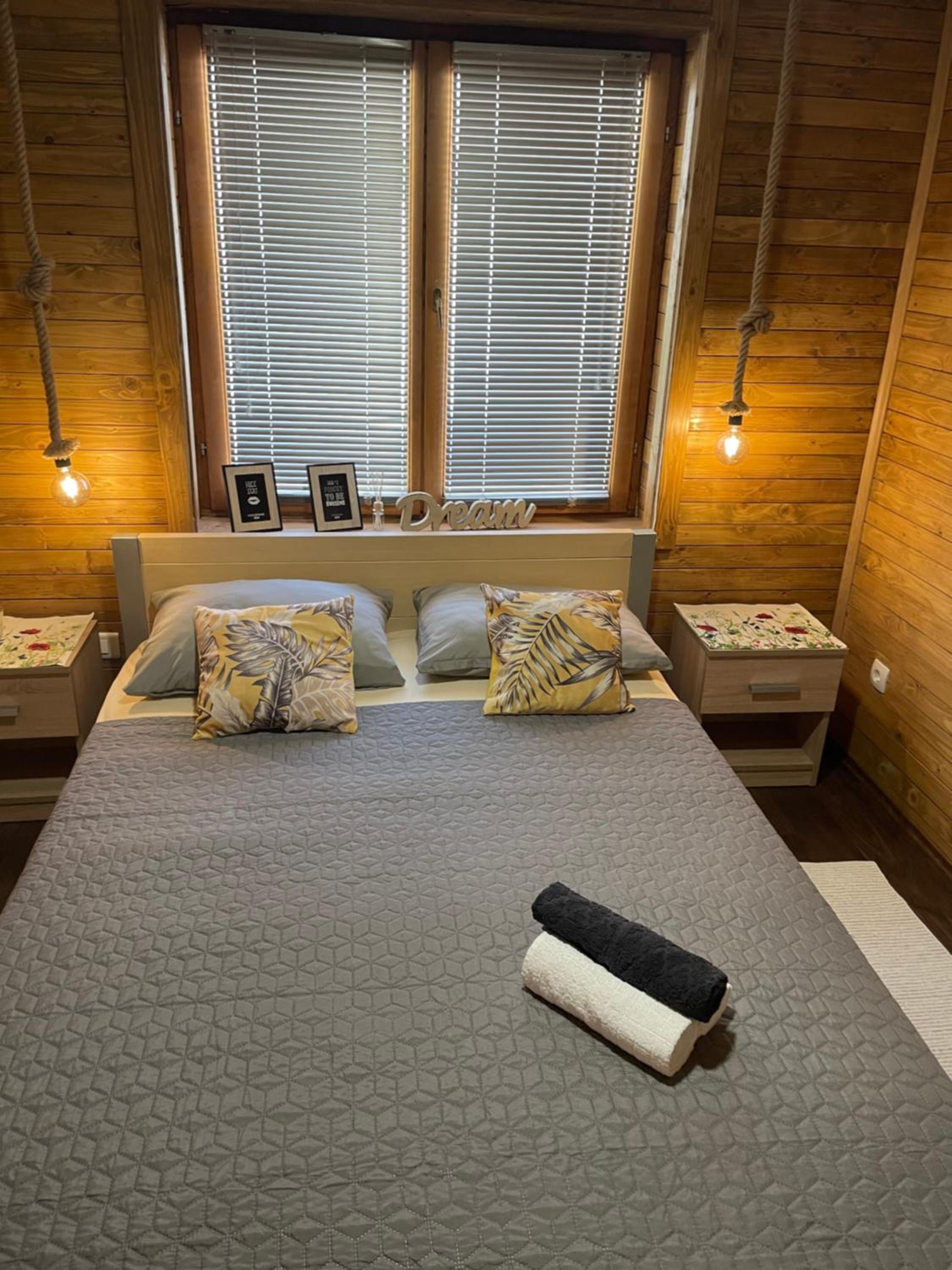 Two-Bedroom House - Photo 1