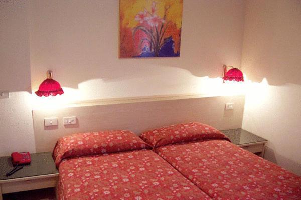 Budget Double or Twin Room - Photo 4