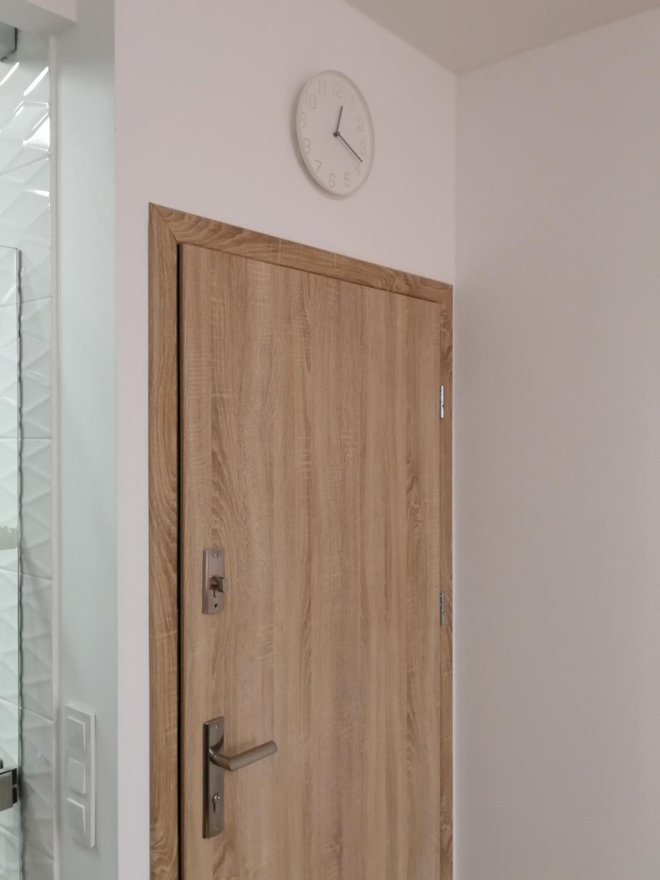 One-Bedroom Apartment - Photo 8