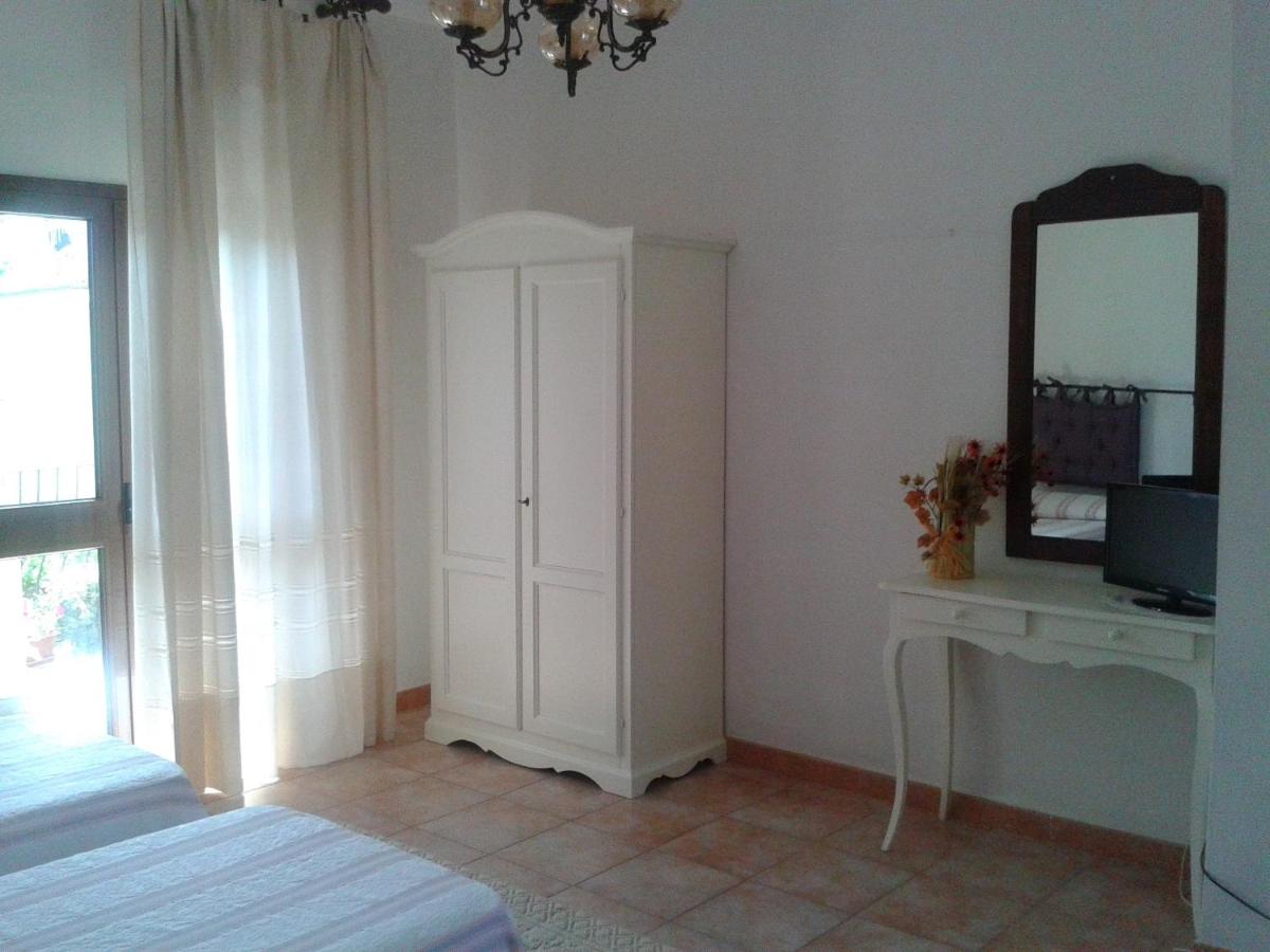 Suite with Balcony photo 3