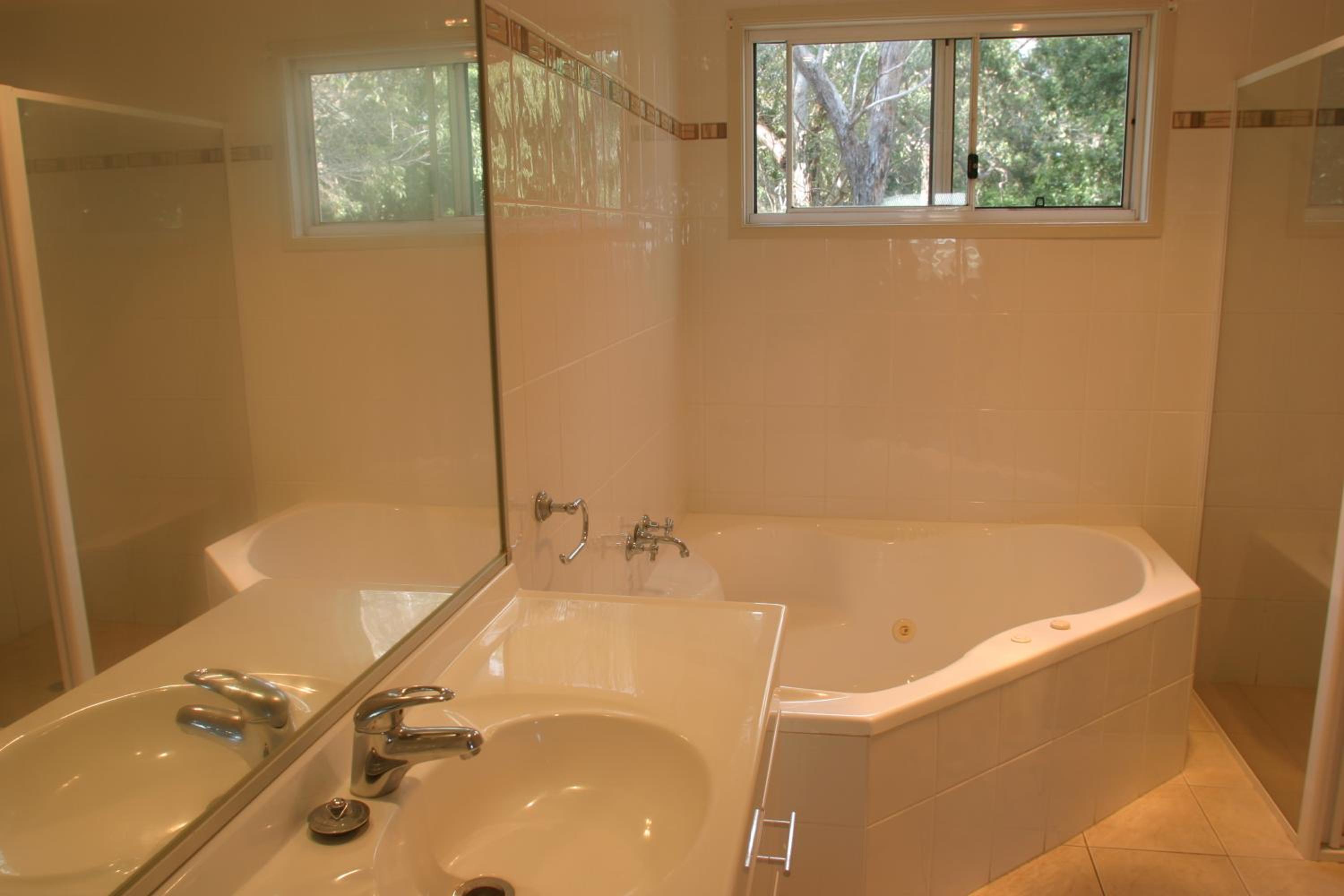 Superior Two-Bedroom Cabin - Pet Friendly photo 3