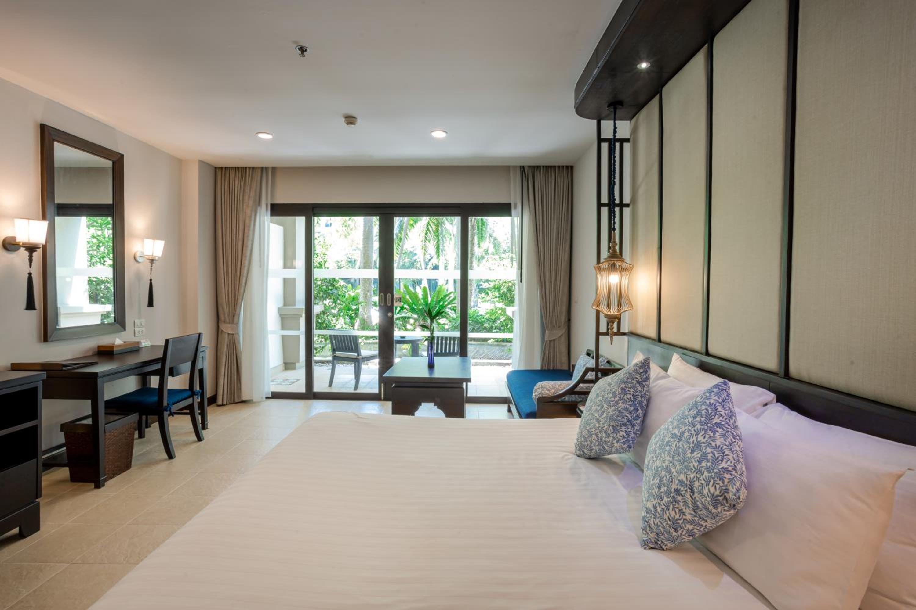 Superior Double or Twin Room - Photo 8