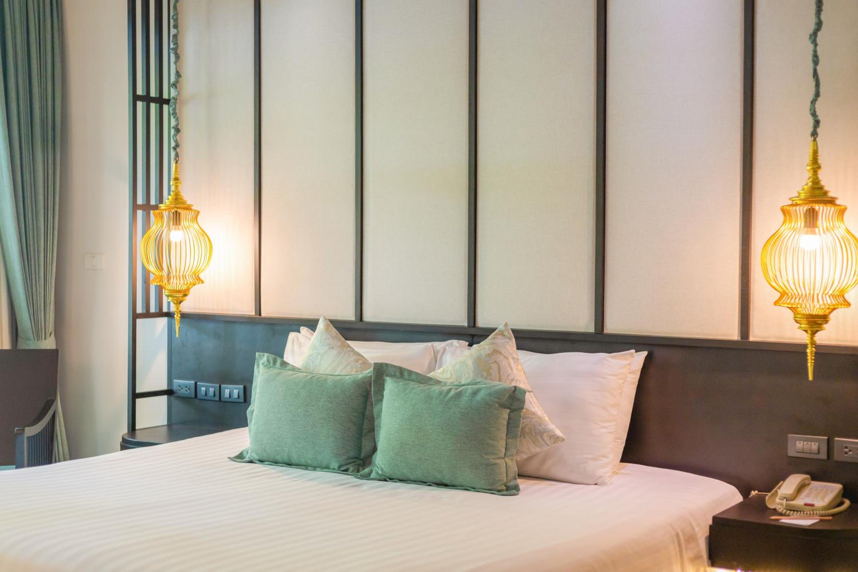 Deluxe Family Room (2 Adults + 2 Children) - Photo 7
