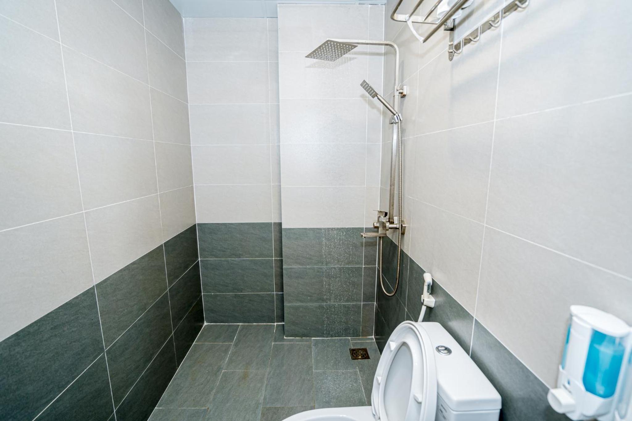 Quadruple Room - Photo 6