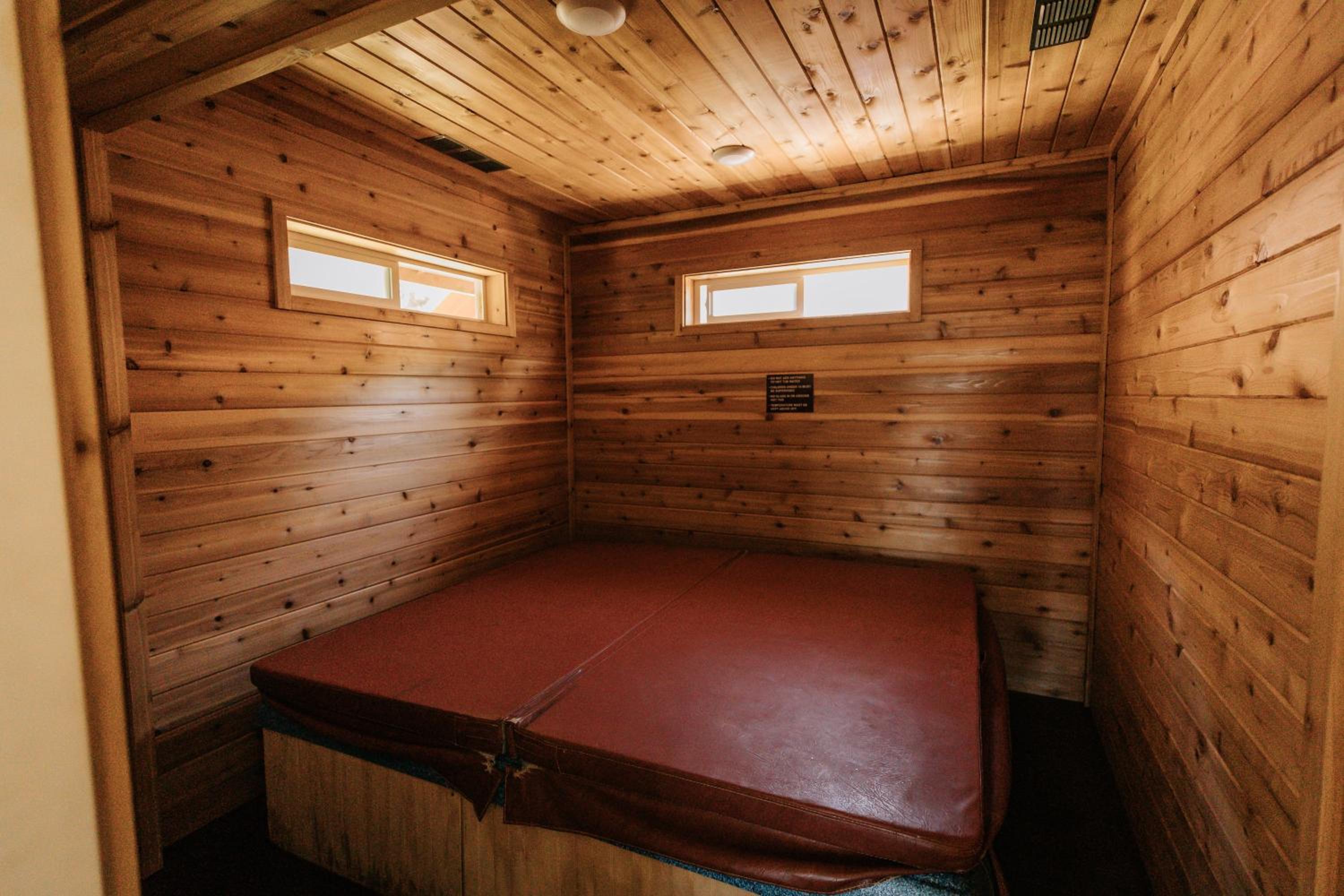 Two Bedroom Cottage with Spa photo 1