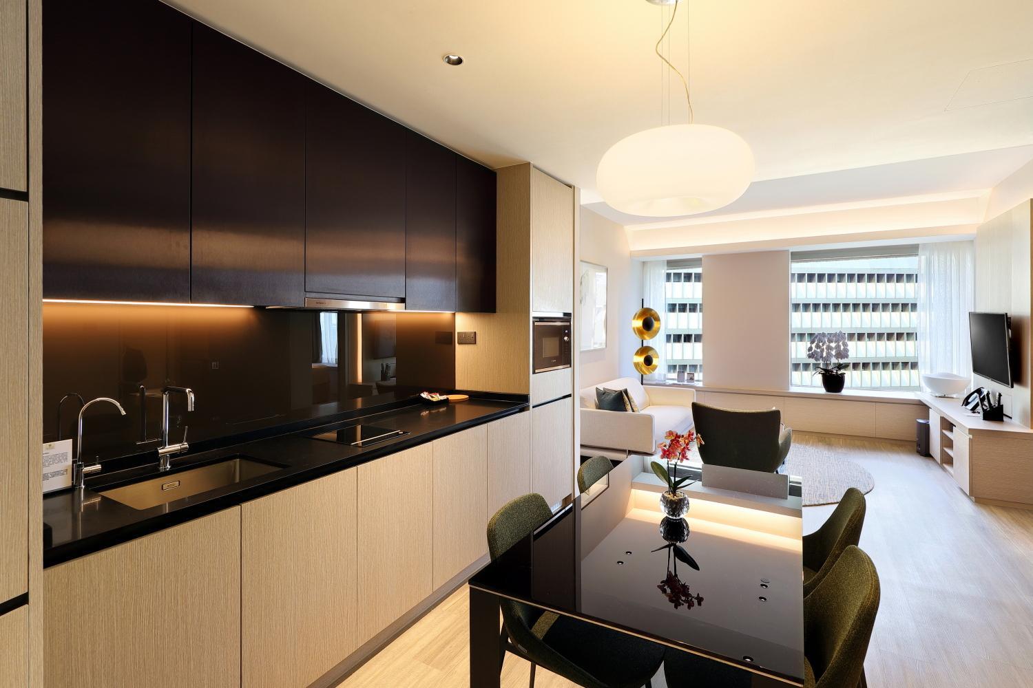 One-Bedroom Executive Suite  photo 2