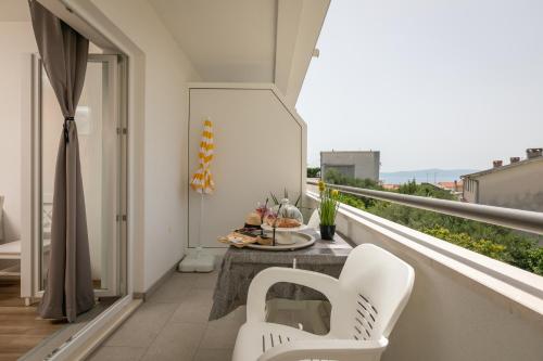 Apartment photo 3